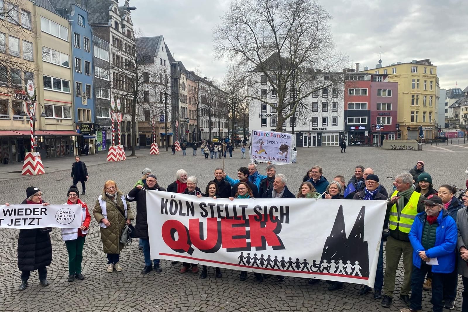 Das Bündnis "Köln stellt sich quer" informierte am Freitagvormittag über geplante Demonstrationen in Köln.