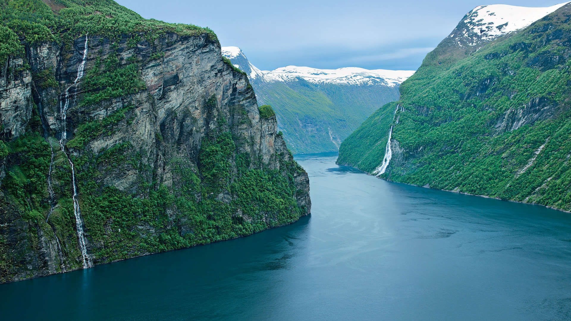 Begeben Sie sich auf Entdeckunsgtour und besuchen mit der AIDAnova unter anderem Oslo und Bergen.