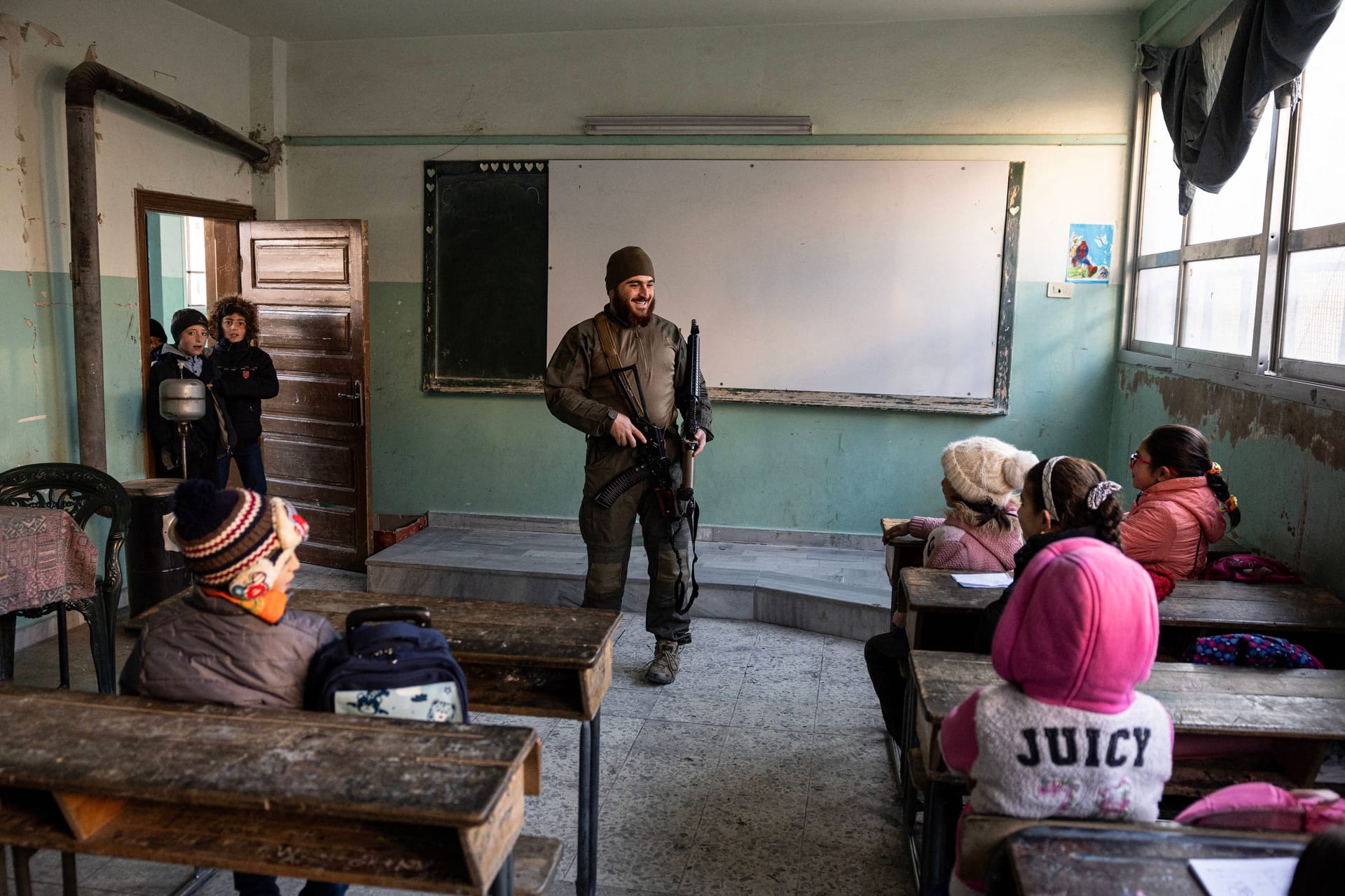 Eine Schule in Damaskus (Archivbild): Offenbar will die Übergangsregierung wieder mehr islamische Inhalte in den Lehrplan einfügen.