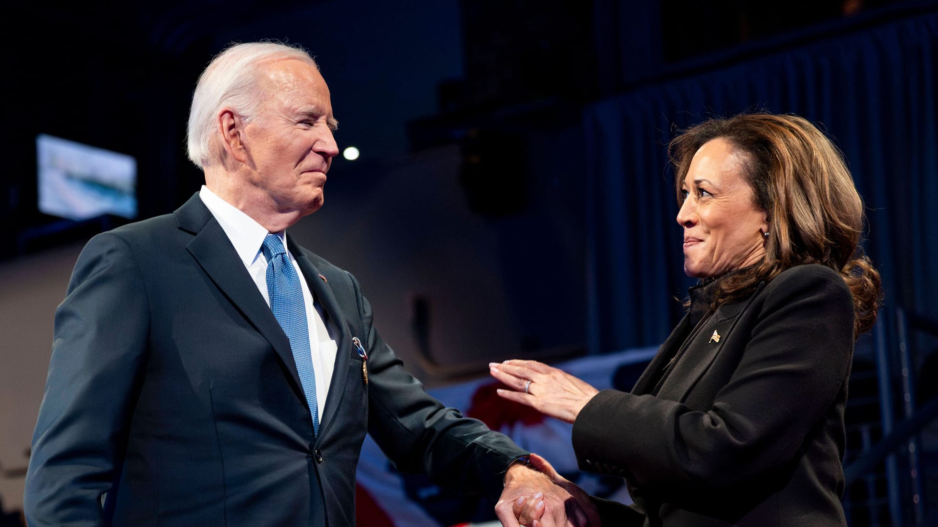 Joe Biden und Kamala Harris: Die Demokraten sind Donald Trump klar unterlegen bei den Wahlen im November 2024.