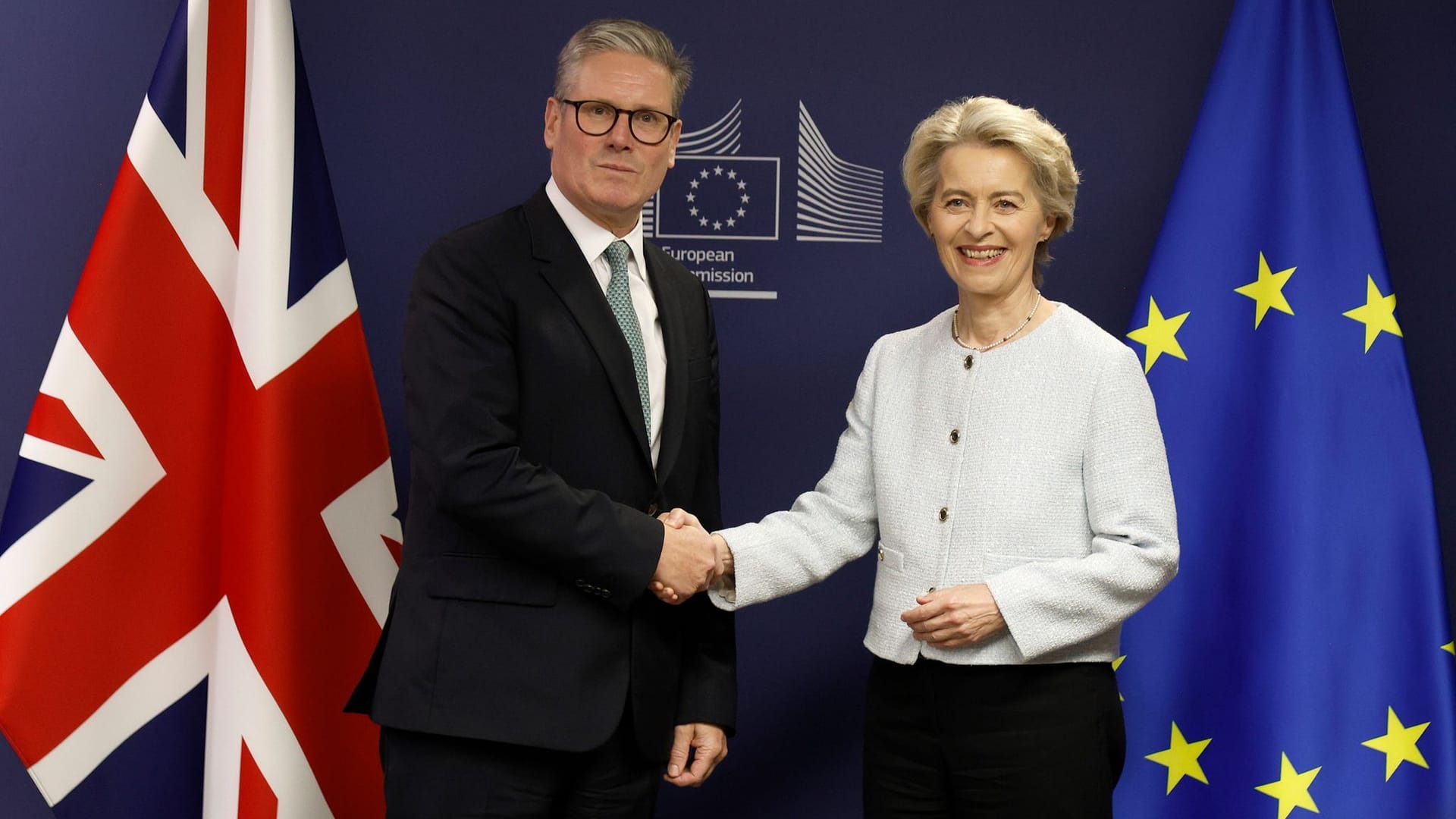 Premier Starmer und EU-Kommissionspräsidentin von der Leyen