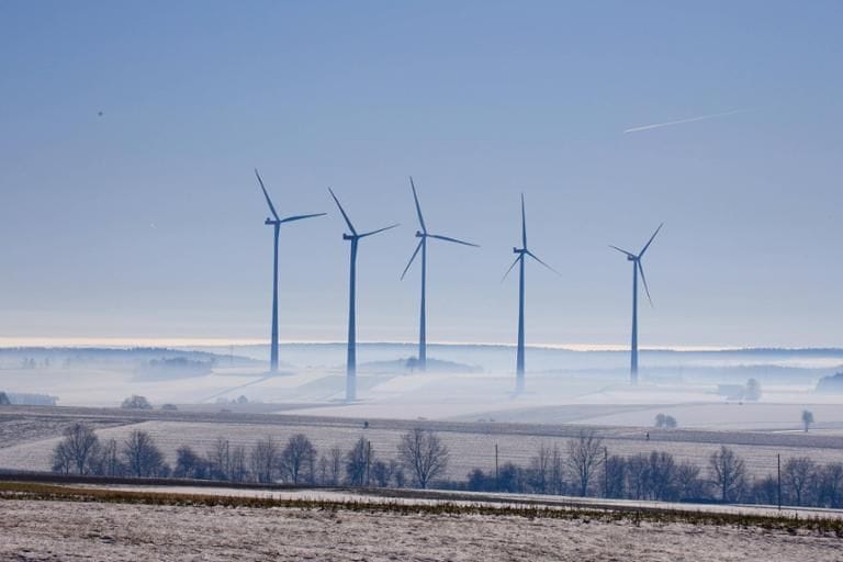 Bis 2025 entsteht in Brandenburg ein 365 Meter hohes Windrad, doch Experten zweifeln am Nutzen (Symbolbild).