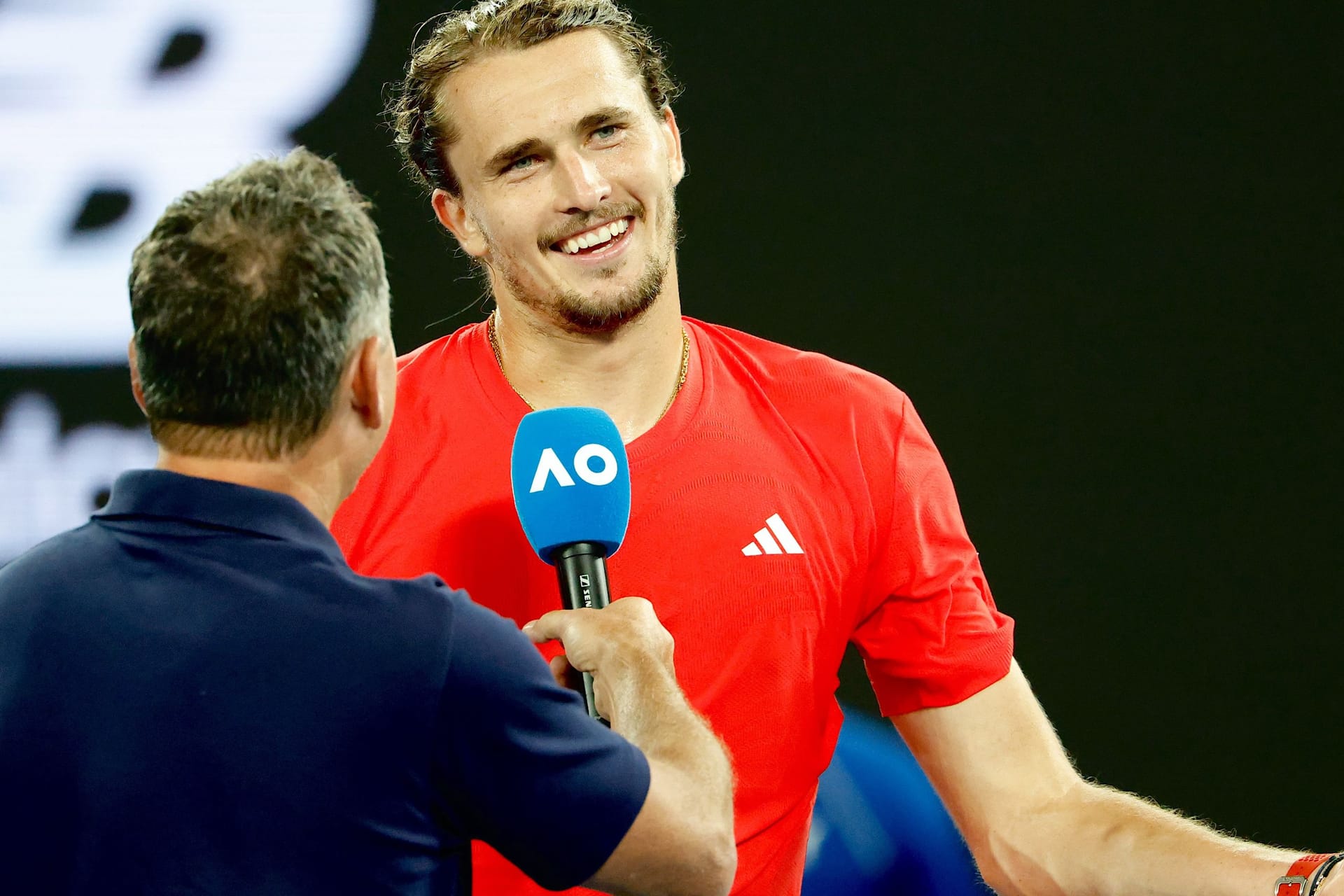 Australian Open: Zverev während eines Interviews nach dem ersten Match gegen Lucas Pouille.