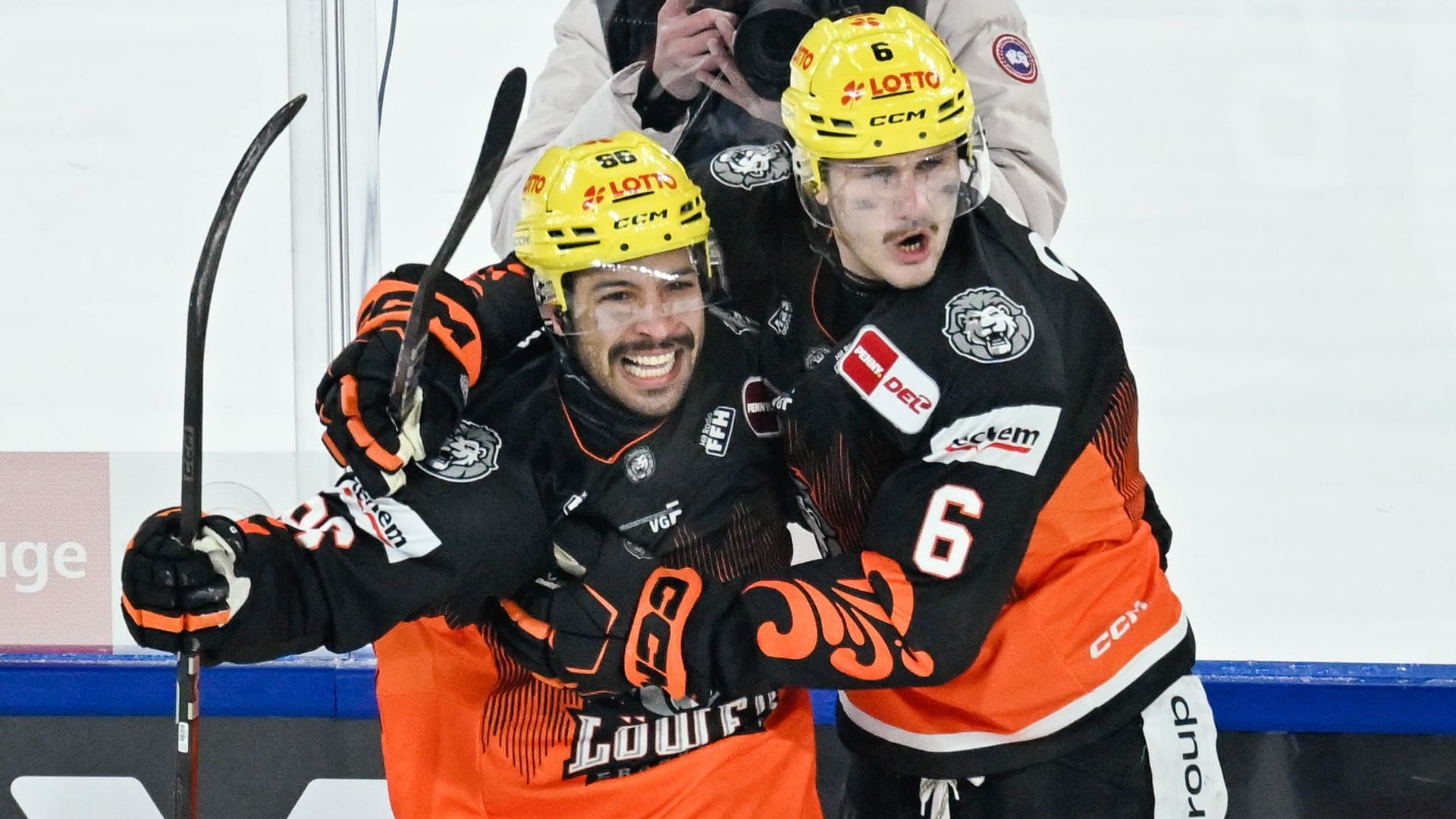 Löwen Frankfurt - Adler Mannheim