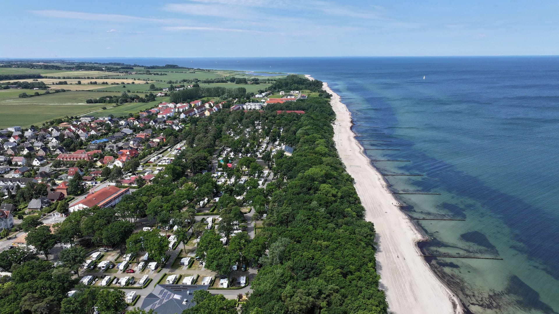 Sieger: An diesen weißen Ostseestrand liegt der Campingpark Kühlungsborn.