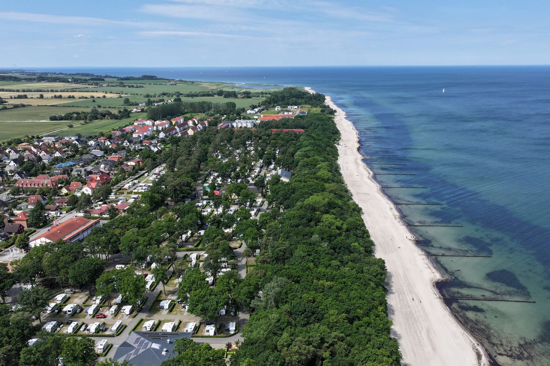 Sieger: An diesen weißen Ostseestrand liegt der Campingpark Kühlungsborn.