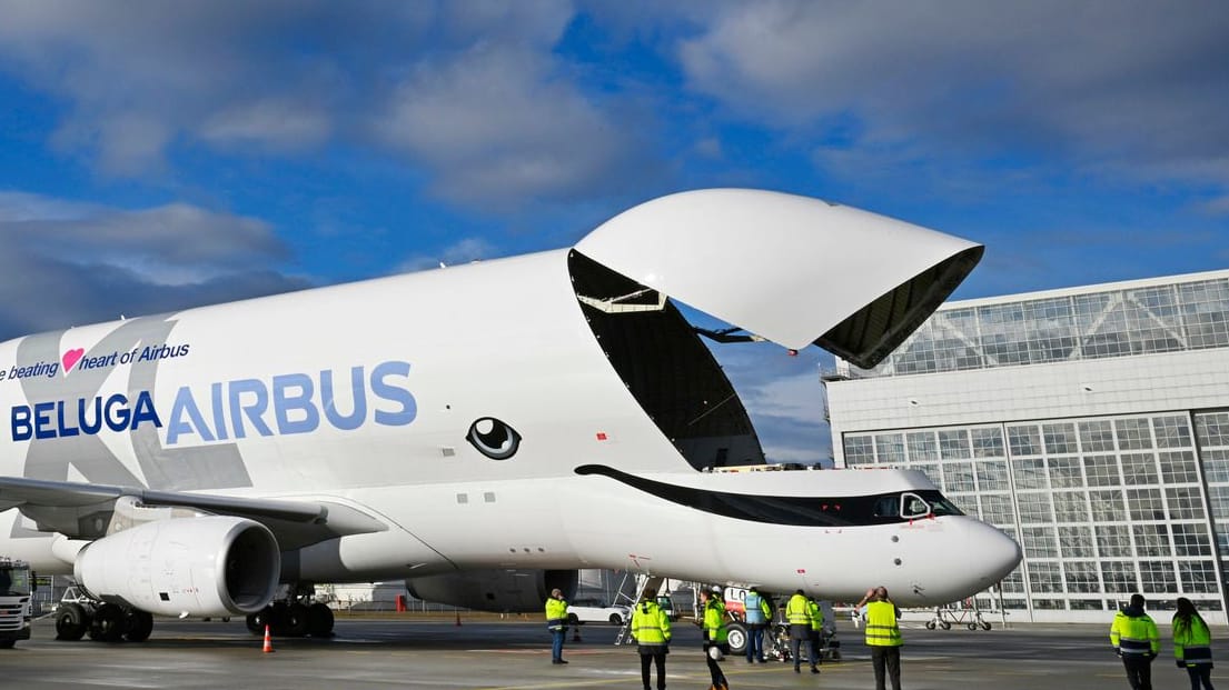 Seltener Anblick: Der "weiße Wal" der Lüfte am Flughafen München.