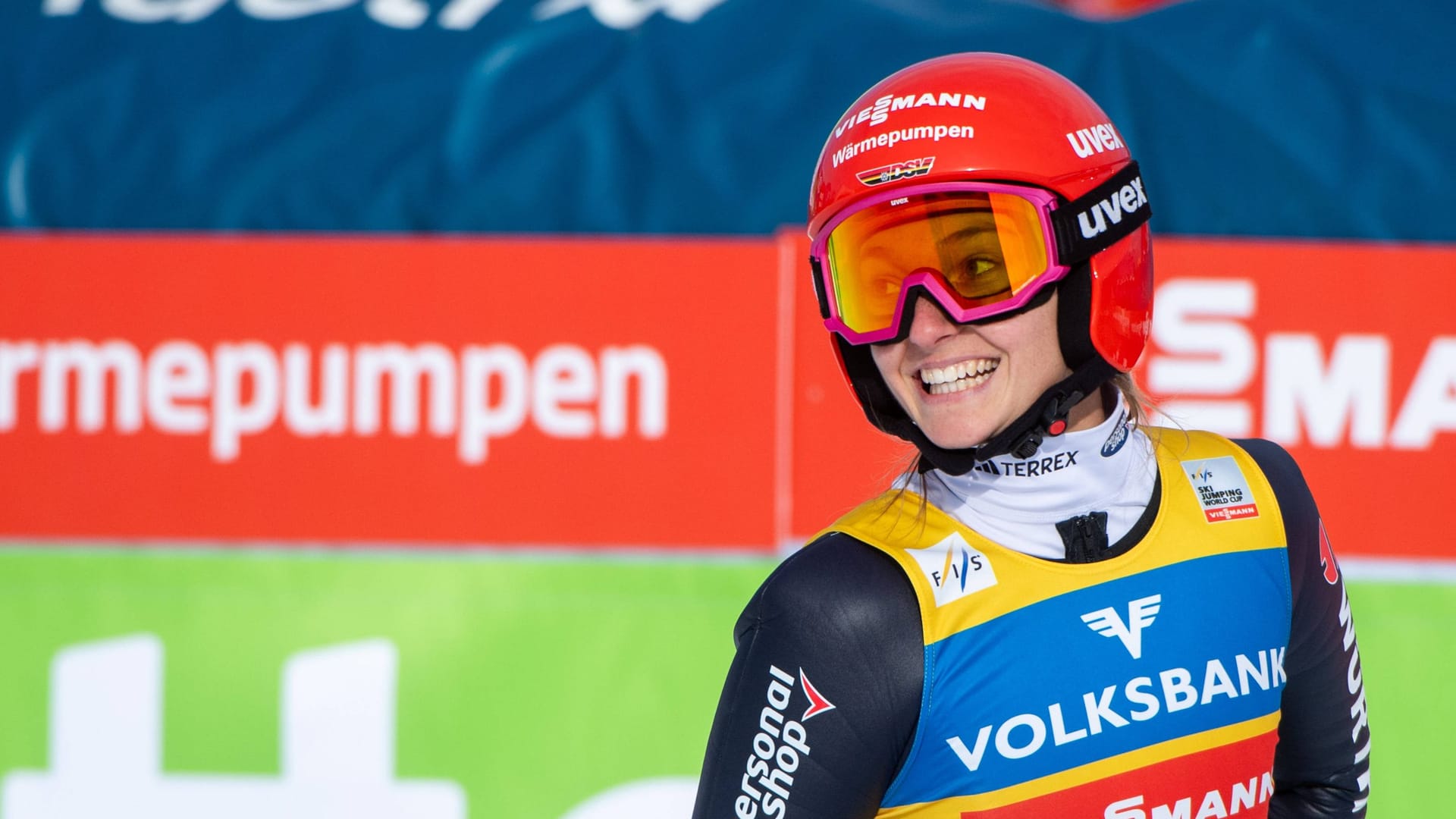 Katharina Schmid: Die deutsche Skispringerin macht sich seit Jahren für eine Frauen-Tournee stark.