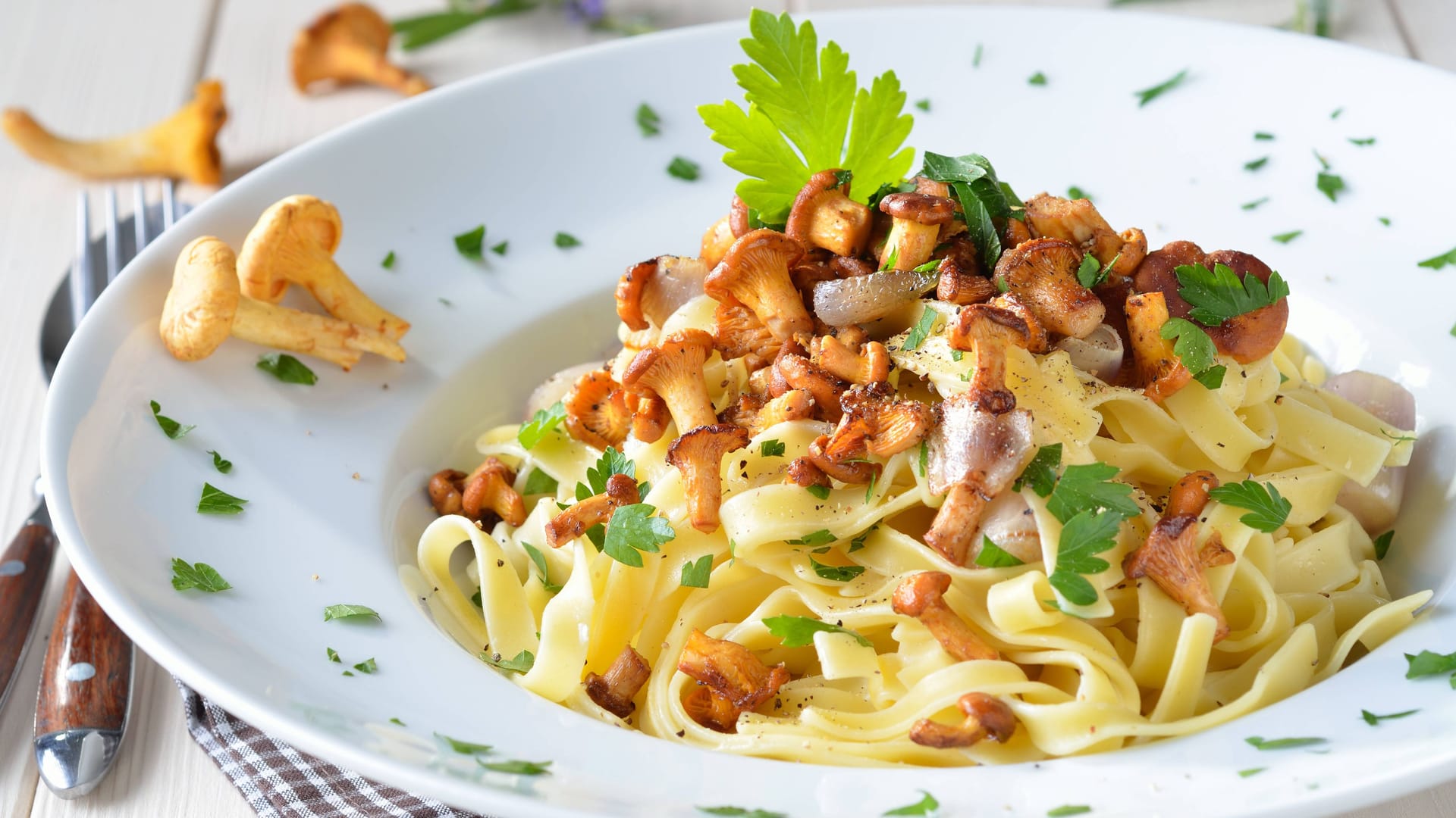 Pastagericht (Symbolbild): Die Zusammenkunft in einem Restaurant sollte verhindert werden.