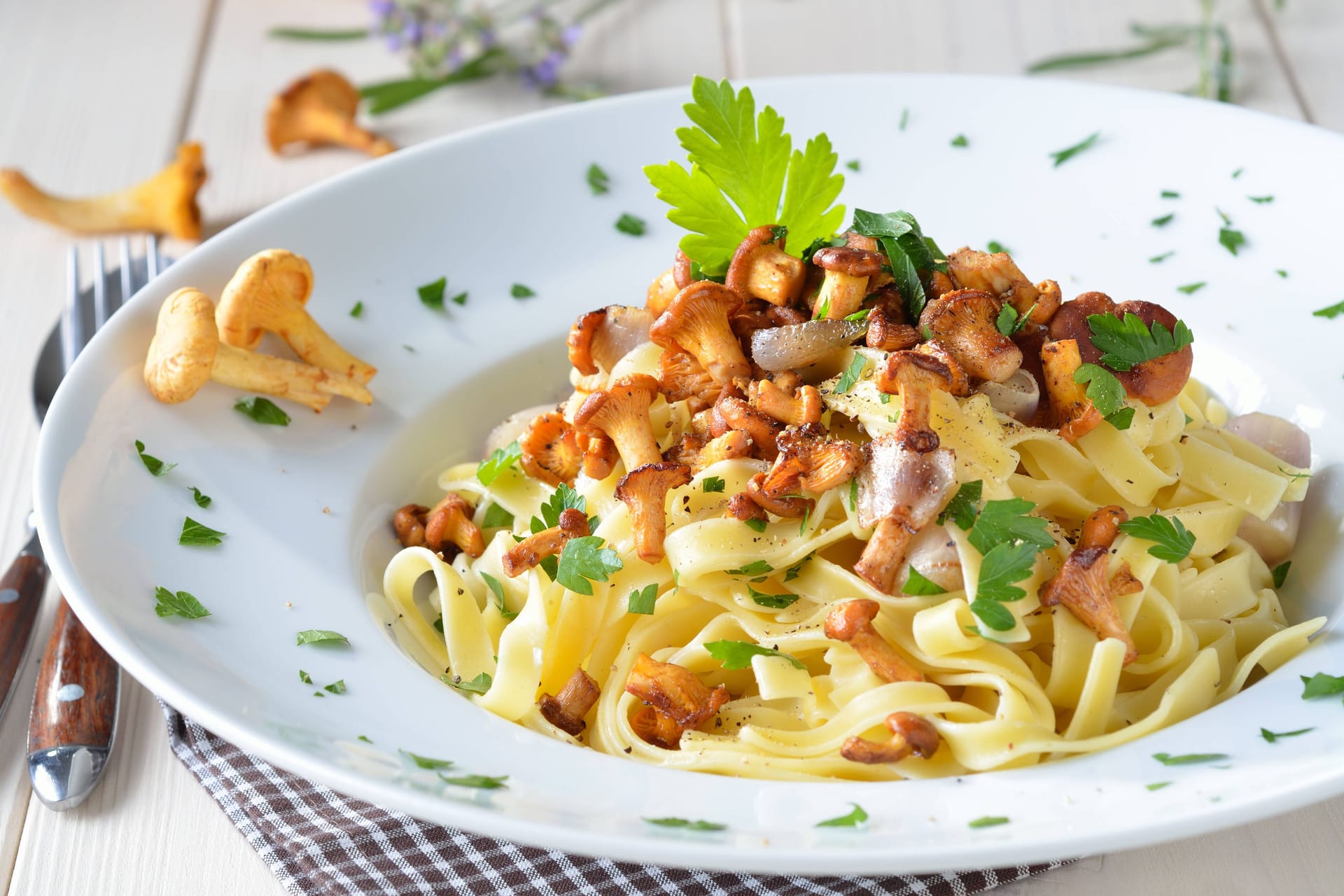 Pastagericht (Symbolbild): Die Zusammenkunft in einem Restaurant sollte verhindert werden.