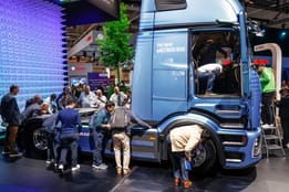 Daimler Truck zieht Großauftrag von Amazon an Land