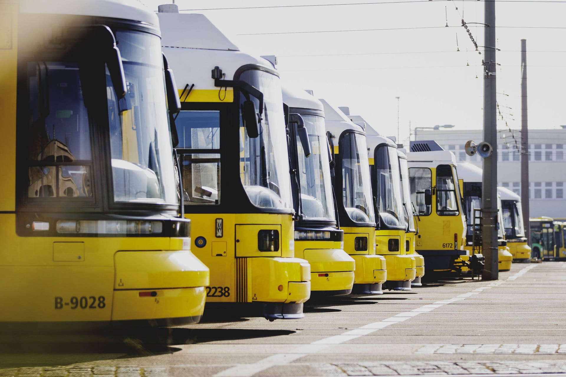 Trams der Berliner Verkehrsbetriebe BVG stehen auf dem Betriebsbahnhof Lichtenberg in Berlin, 29.02.2024.