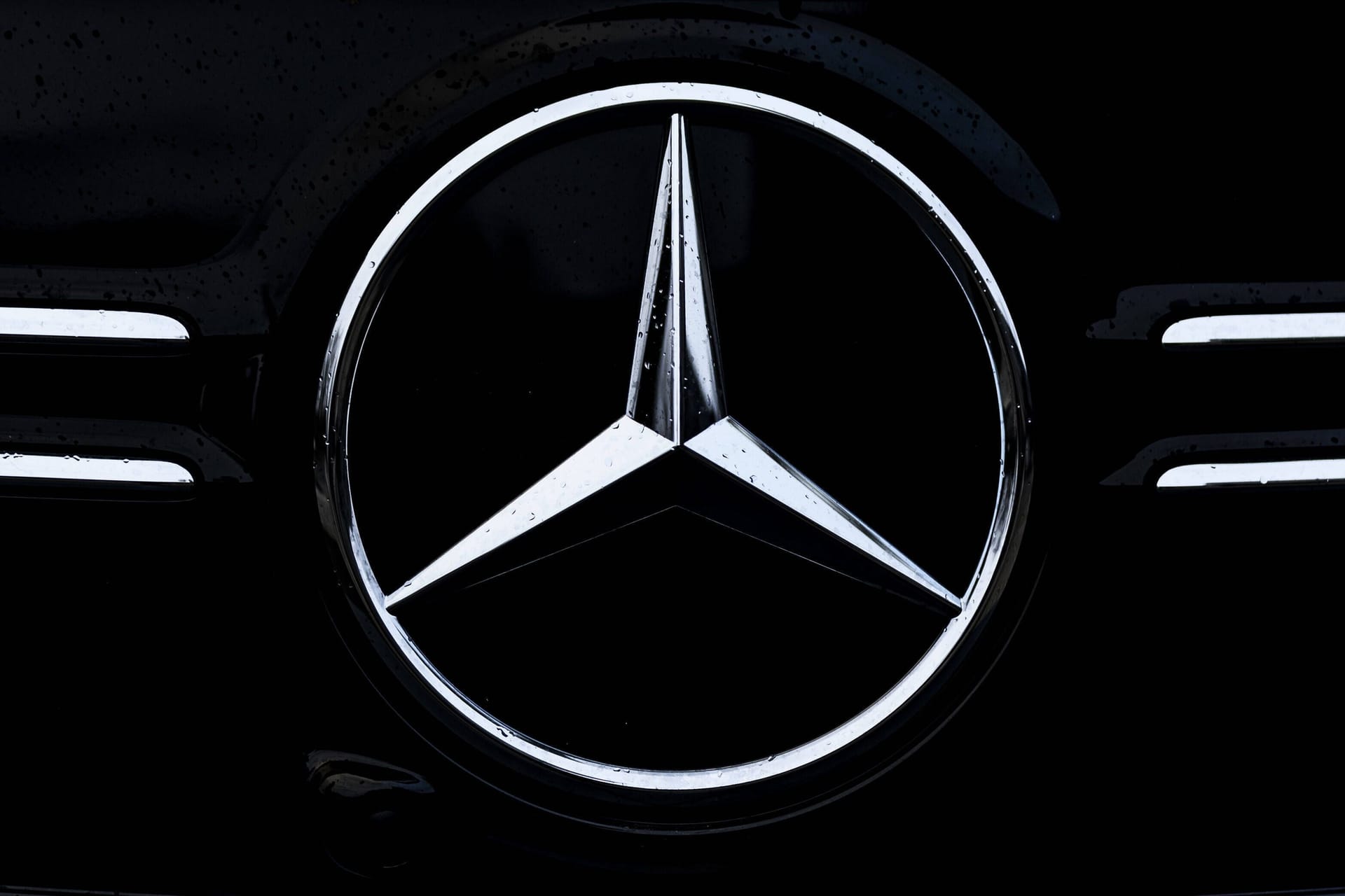 Der Glanz verblasst: Mercedes verliert in der Luxusklasse an Boden.