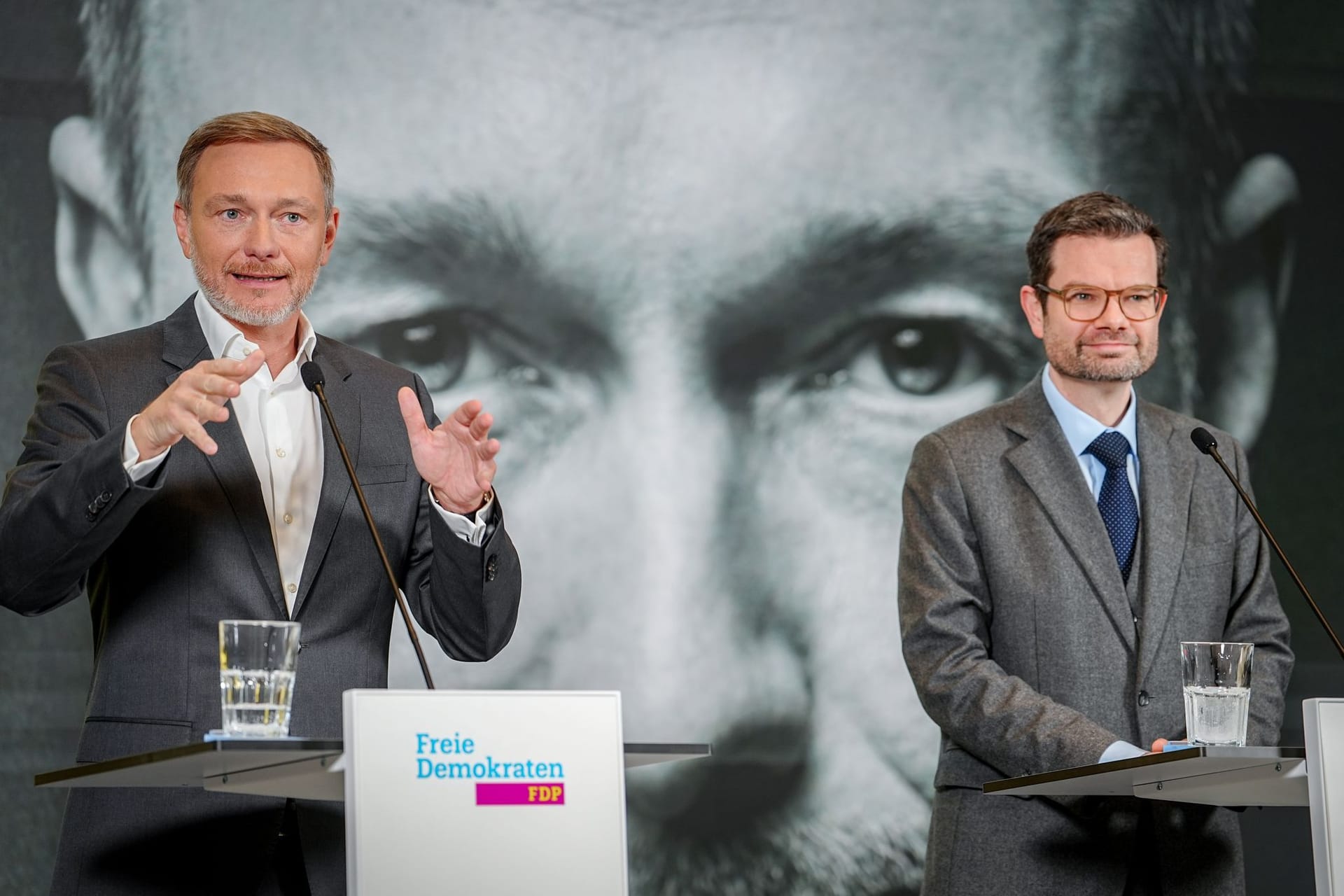 FDP-Chef Lindner und sein designierter Generalsekretär Buschmann FDP-Chef Lindner und sein designierter Generalsekretär Buschmann