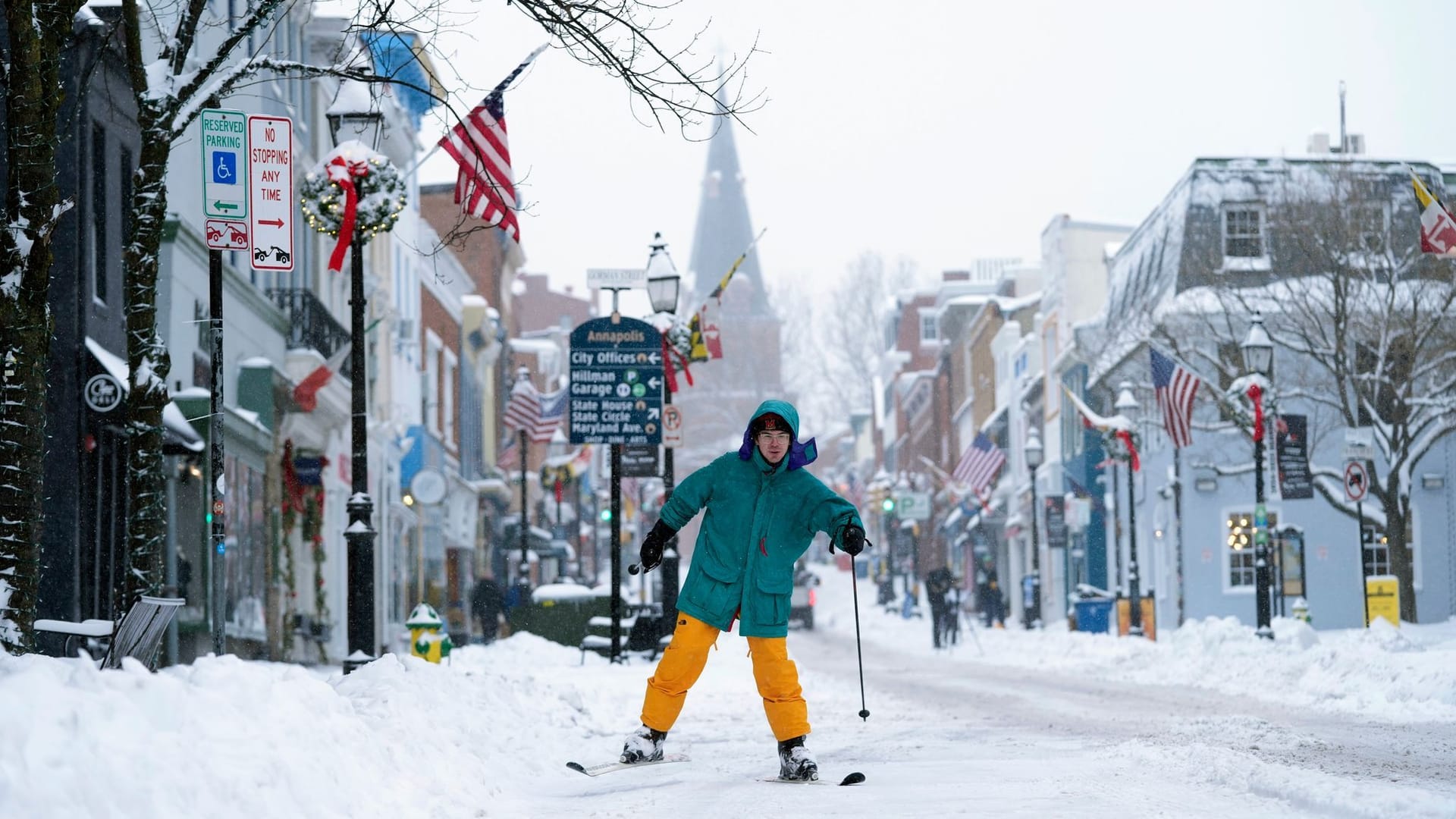 Es ist winterlich in Washington D.C.: Am Montag zog ein Schneesturm über die US-Ostküste.