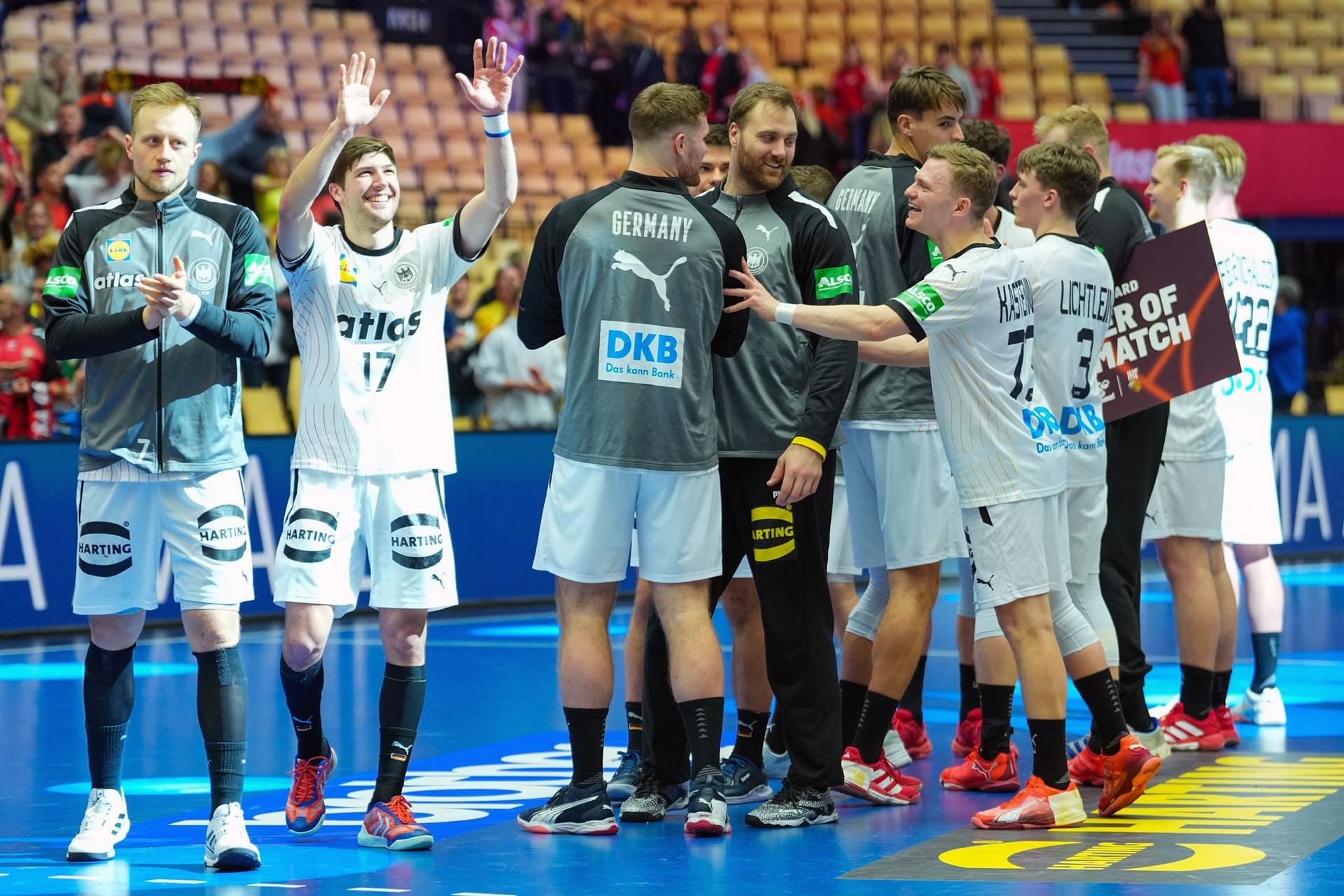 Der Hauptrundenabschluss bei der WM geriet für die deutsche Handball-Nationalmannschaft zur Gala-Vorstellung. Gegen Tunesien gab es einen deutlichen 31:19-Sieg. Dabei überragten insbesondere drei Jungstars. Nur ein Spieler enttäuschte. Die Einzelkritik.