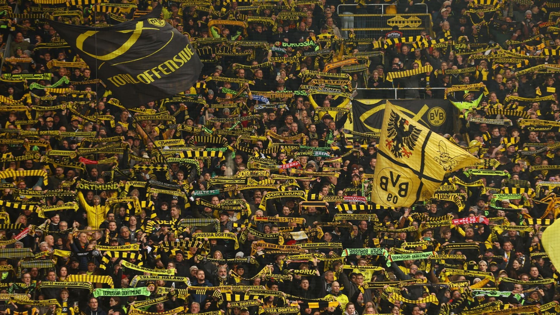 BVB-Fans gegen Werder am Samstag: Einige von ihnen sind mit dem Management ihres Klubs nicht zufrieden.