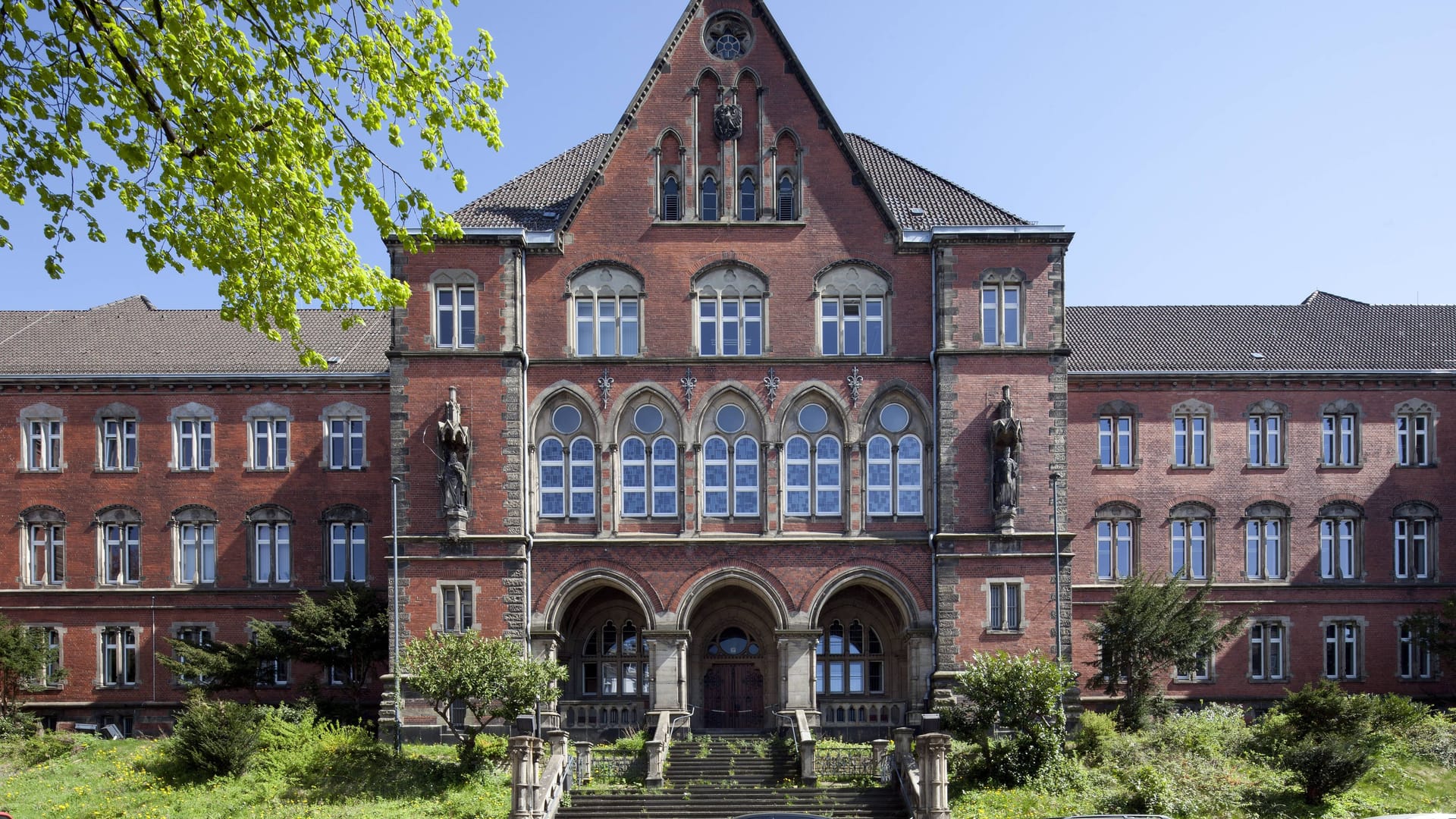 Das Landgericht Aachen (Archivbild): Am Mittwoch begann hier der Prozess gegen vier mutmaßliche Drogendealer.