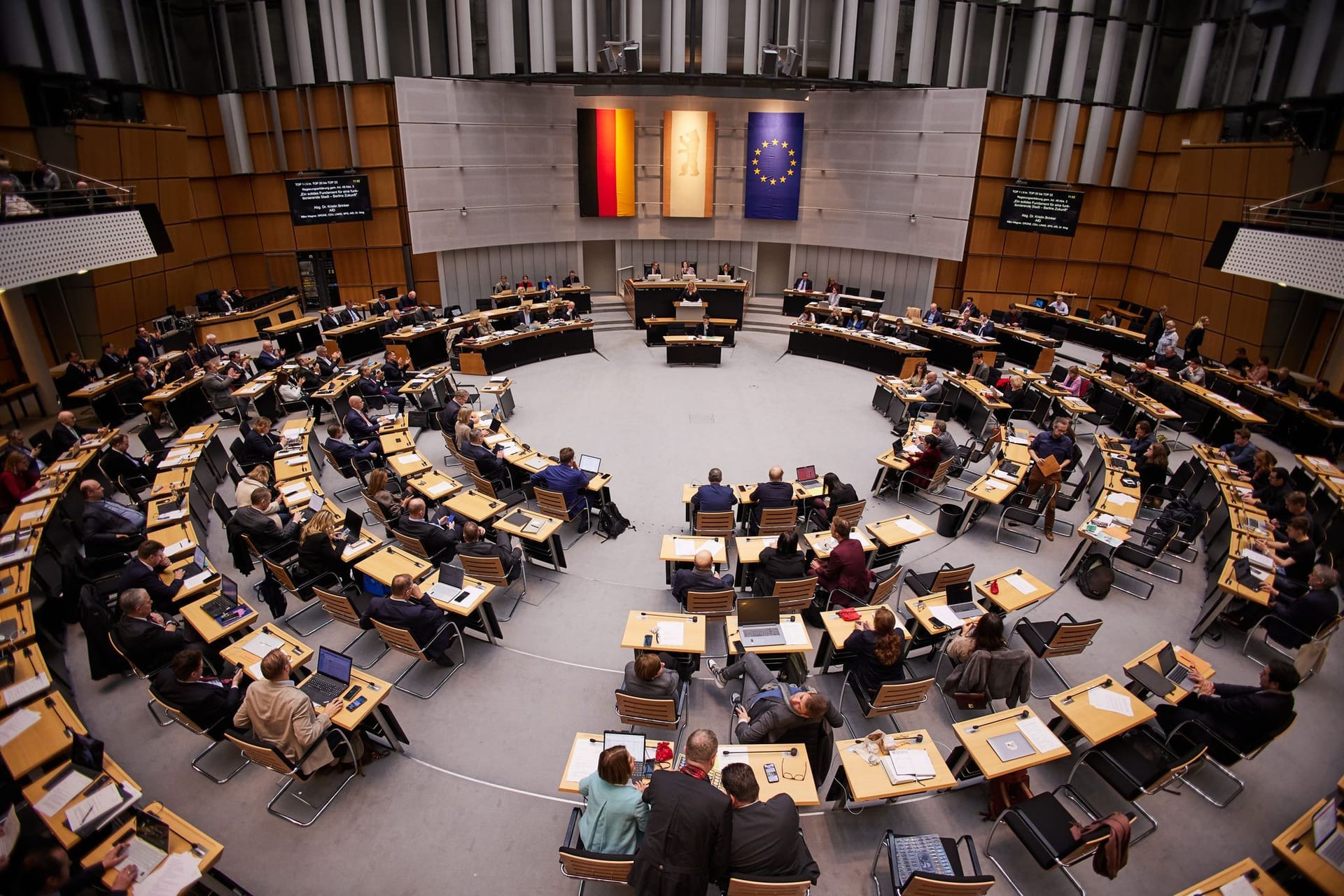 ARCHIV - 19.12.2024, Berlin: Blick ins Plenum während einer Sitzung im Berliner Abgeordnetenhaus. (zu dpa: «Berliner Abgeordnetenhaus berät über Böllerverbot») Foto: Jörg Carstensen/dpa