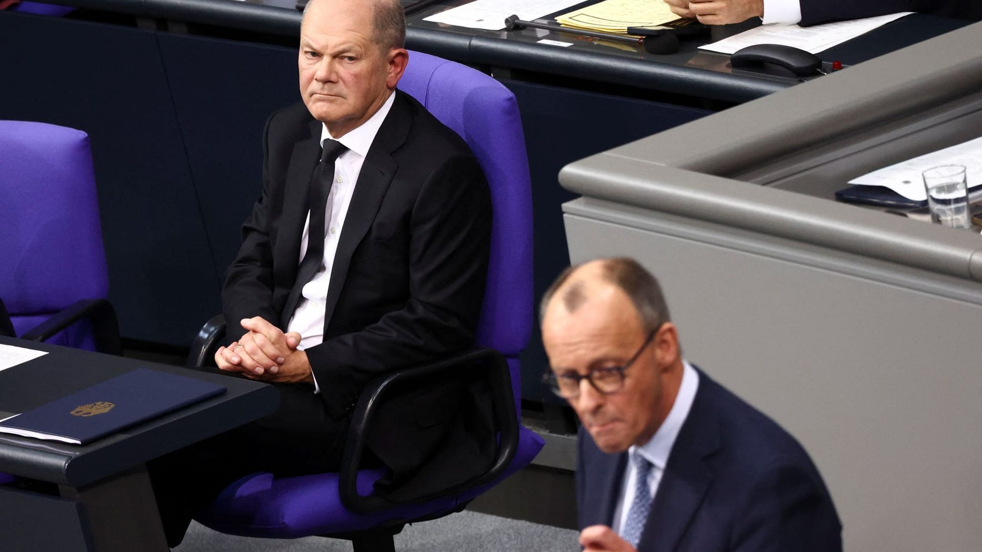 "Das ist ein Tabubruch", sagt Olaf Scholz über Merz' Machtmanöver.