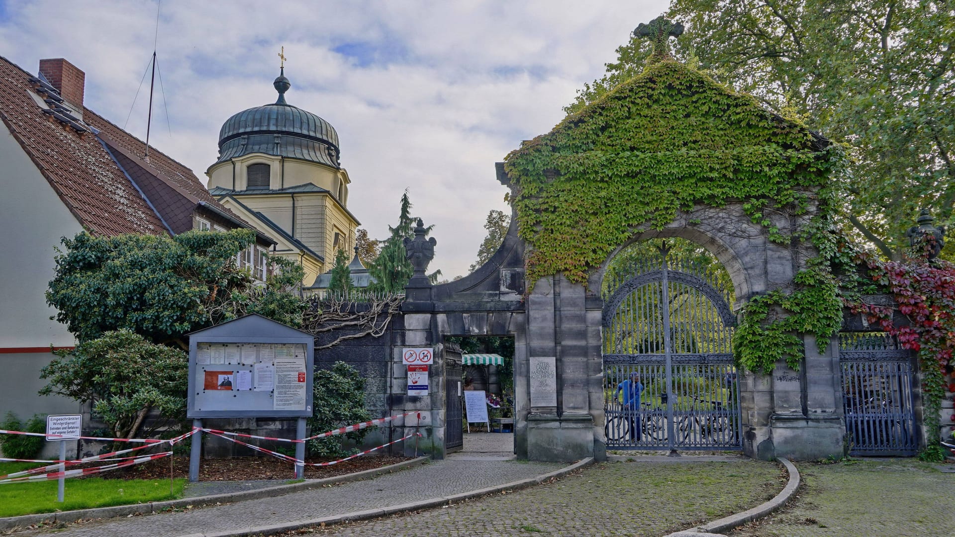 Alter St.-Matthäus-Kirchhof in Schöneberg (Archivbild): Hier soll eine queere Grabstätte errichtet werden.