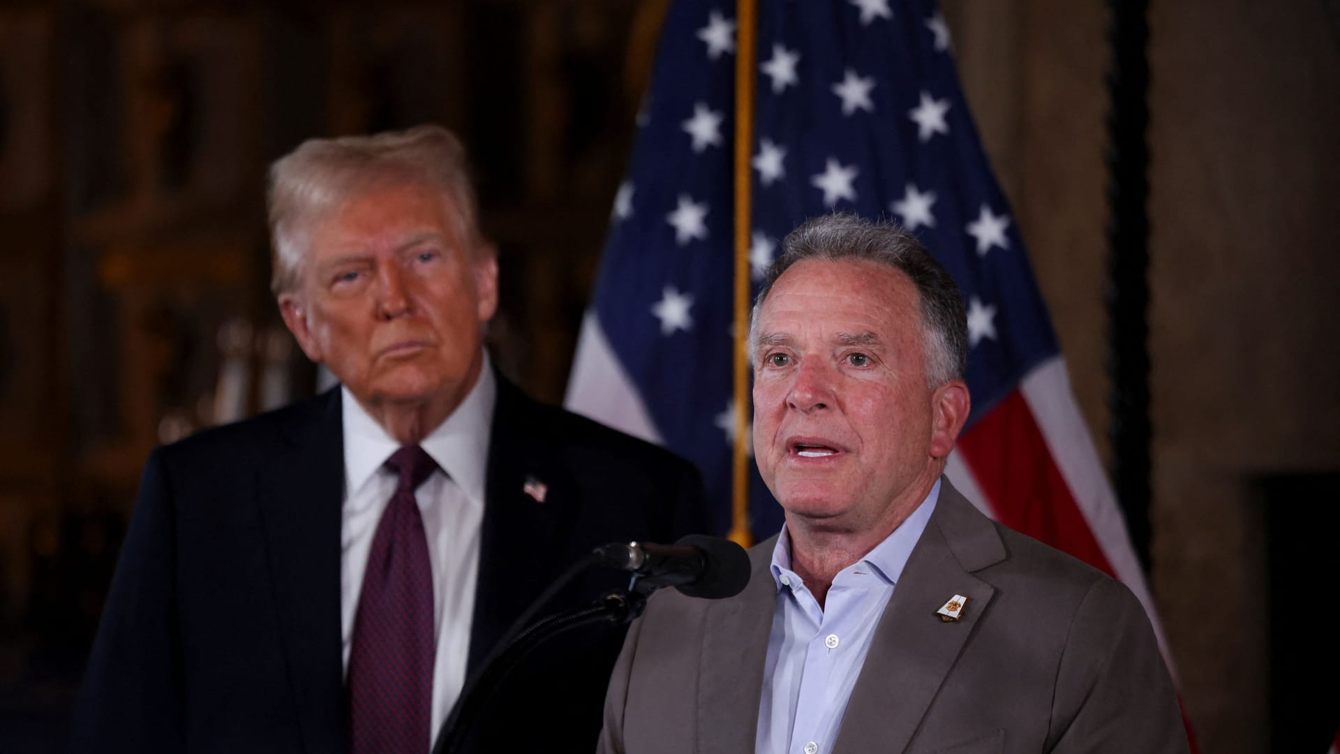 Trumps neuer Sondergesandter für den Nahen Osten: Der US-Geschäftsmann Steve Witkoff in Mar-a-Lago.