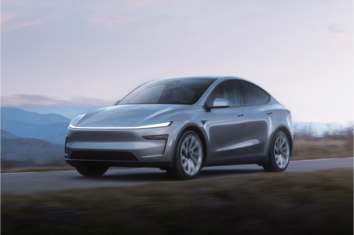 Neues Gesicht: Das geliftete Model Y wirkt deutlich futuristischer als bisher.