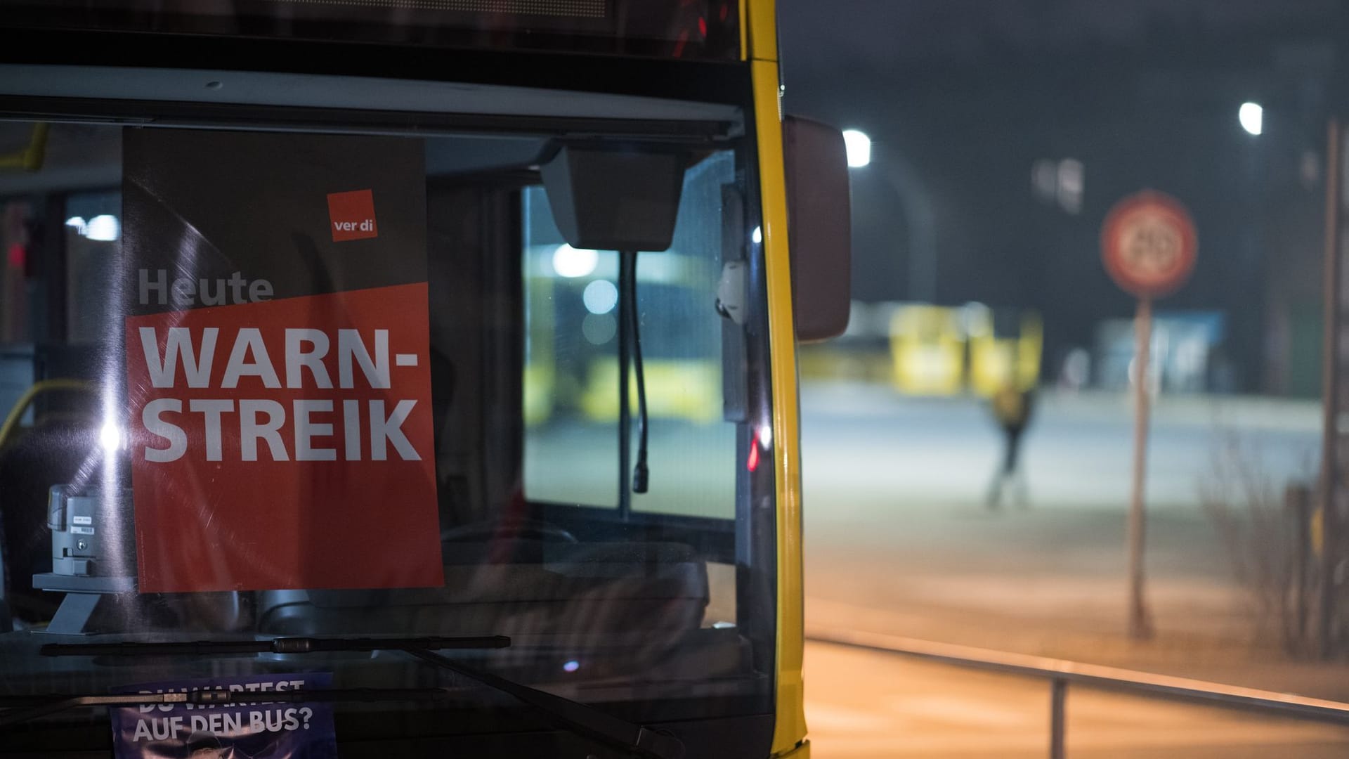 Warnstreiks im öffentlichen Nahverkehr - Berlin