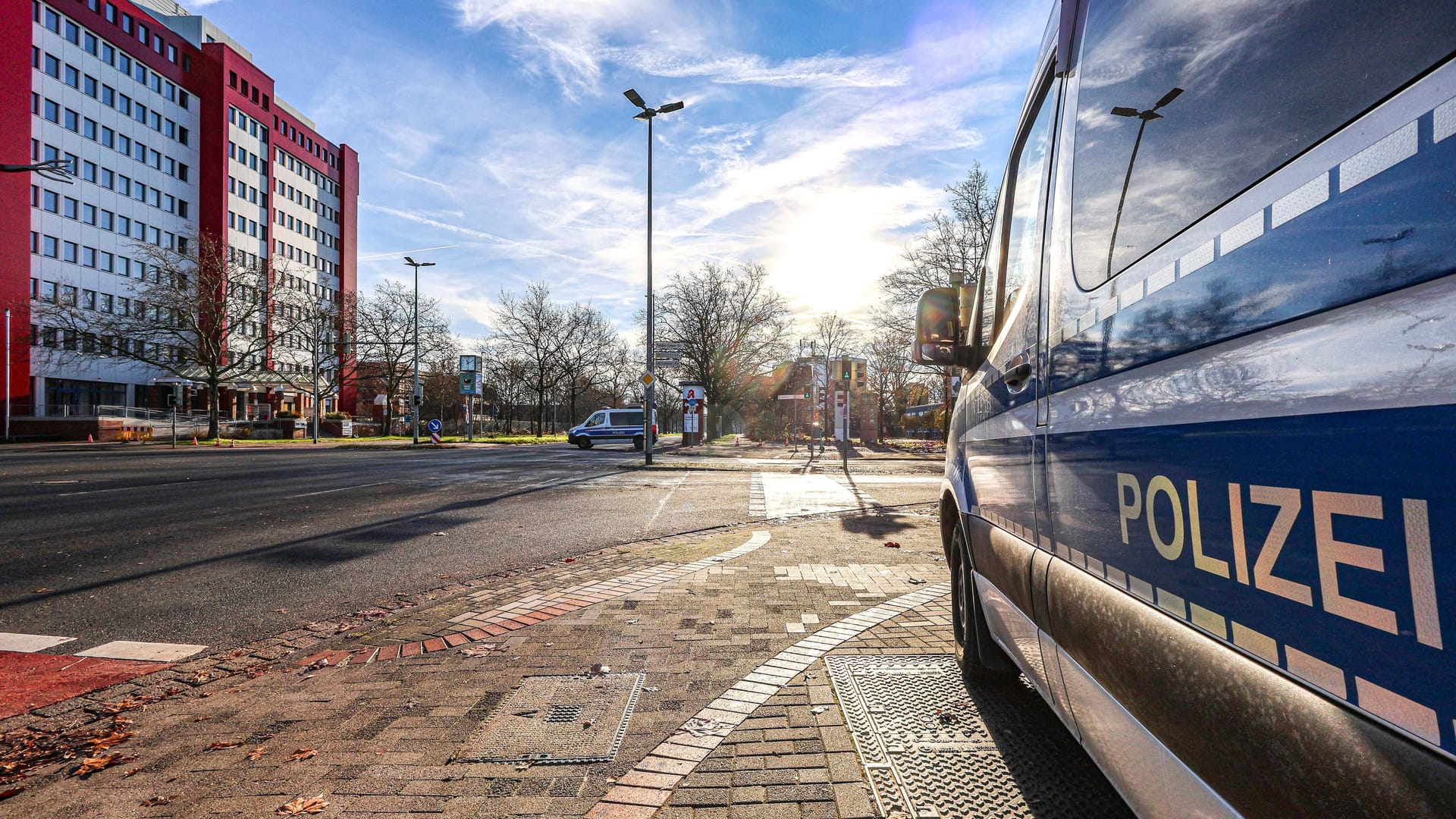 Einsatzwagen der Polizei in Hannover. (Symbolfoto)