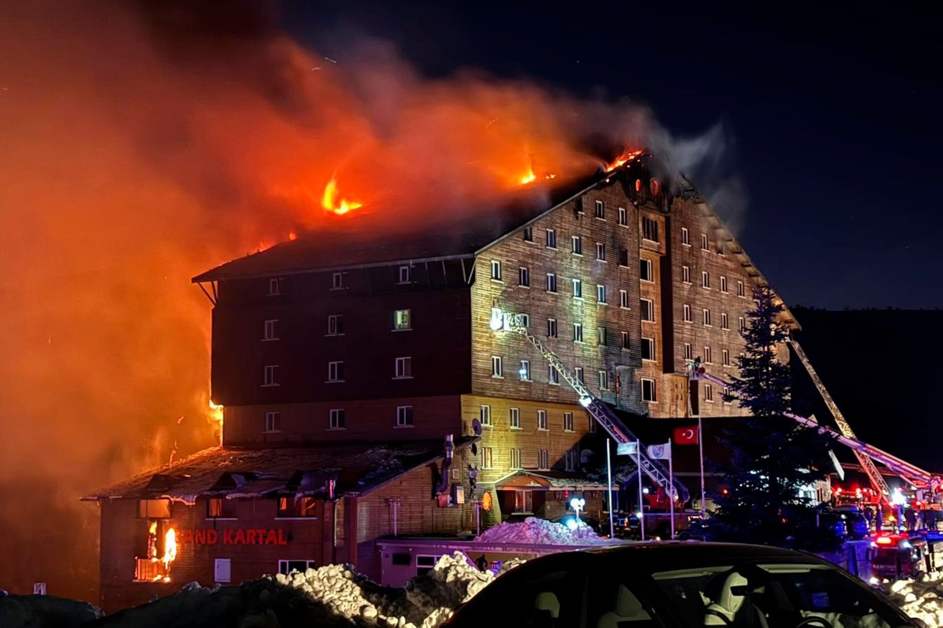 Brand in Ski-Ressort in der Türkei