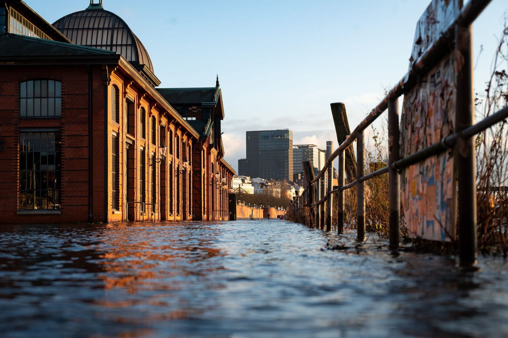 Sturmflut an der Nordseeküste und Hamburg