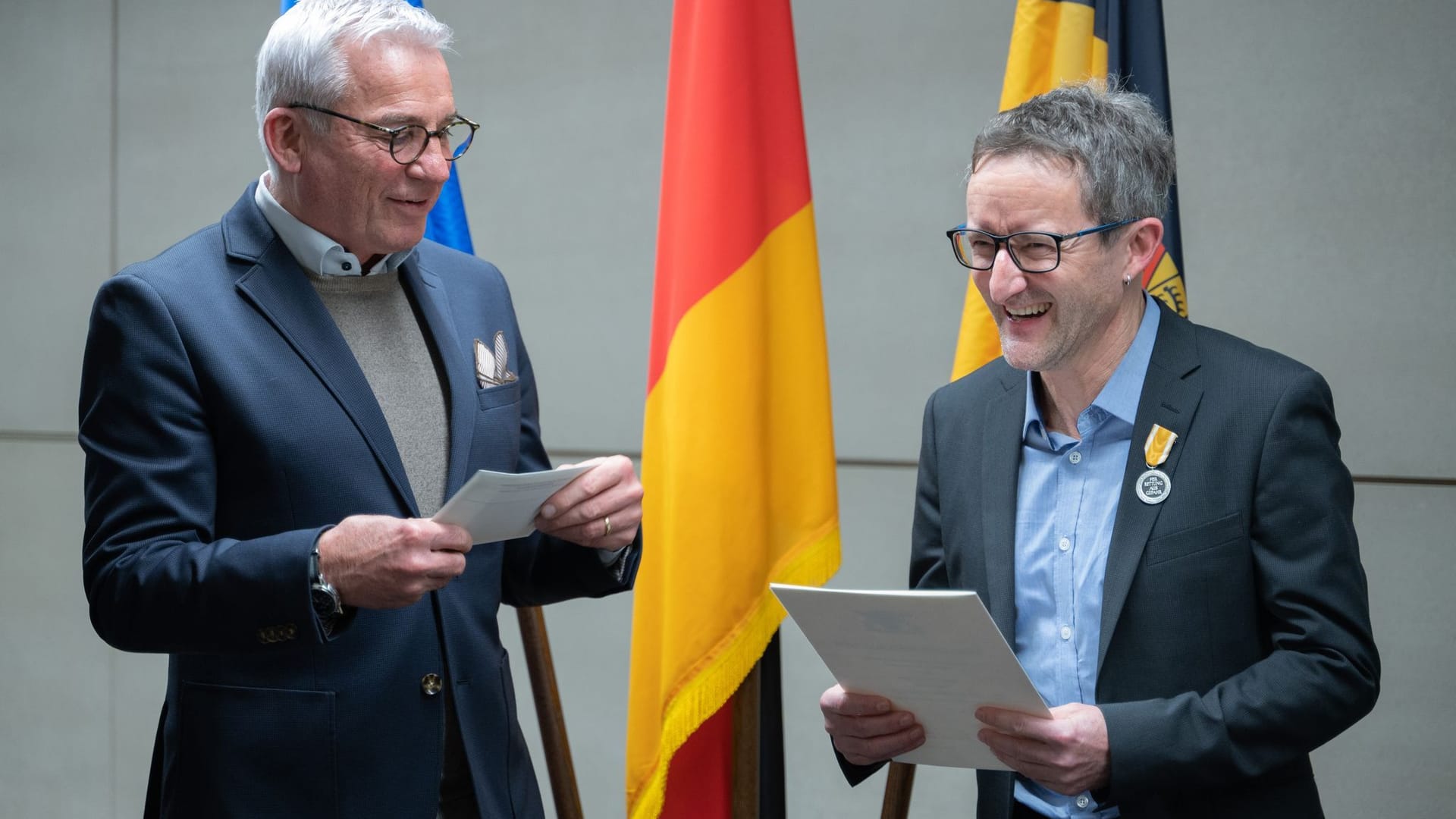 Innenminister Strobl verleiht Rettungsmedaille des Landes