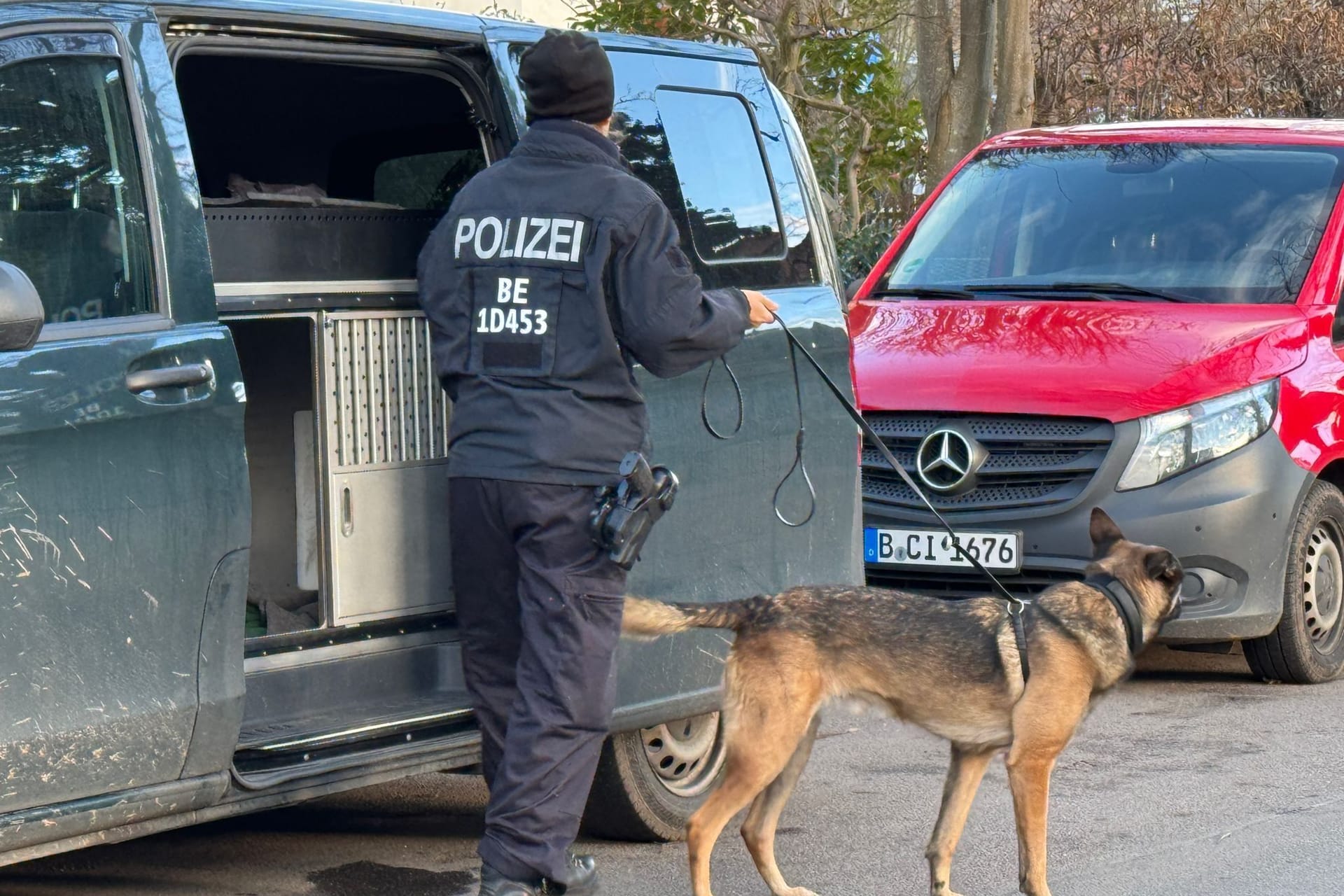 Wa_5_Leichensuche_Zehlendorf.JPG