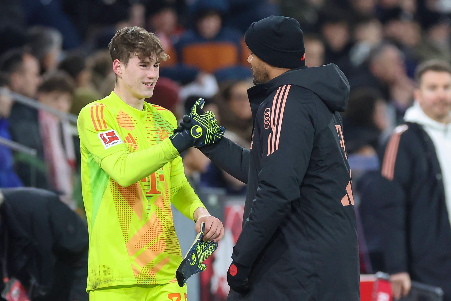 Max Schmitt und Vincent Kompany (r.): Neben dem deutschen U17-Weltmeister durften weitere Jungstars ran.