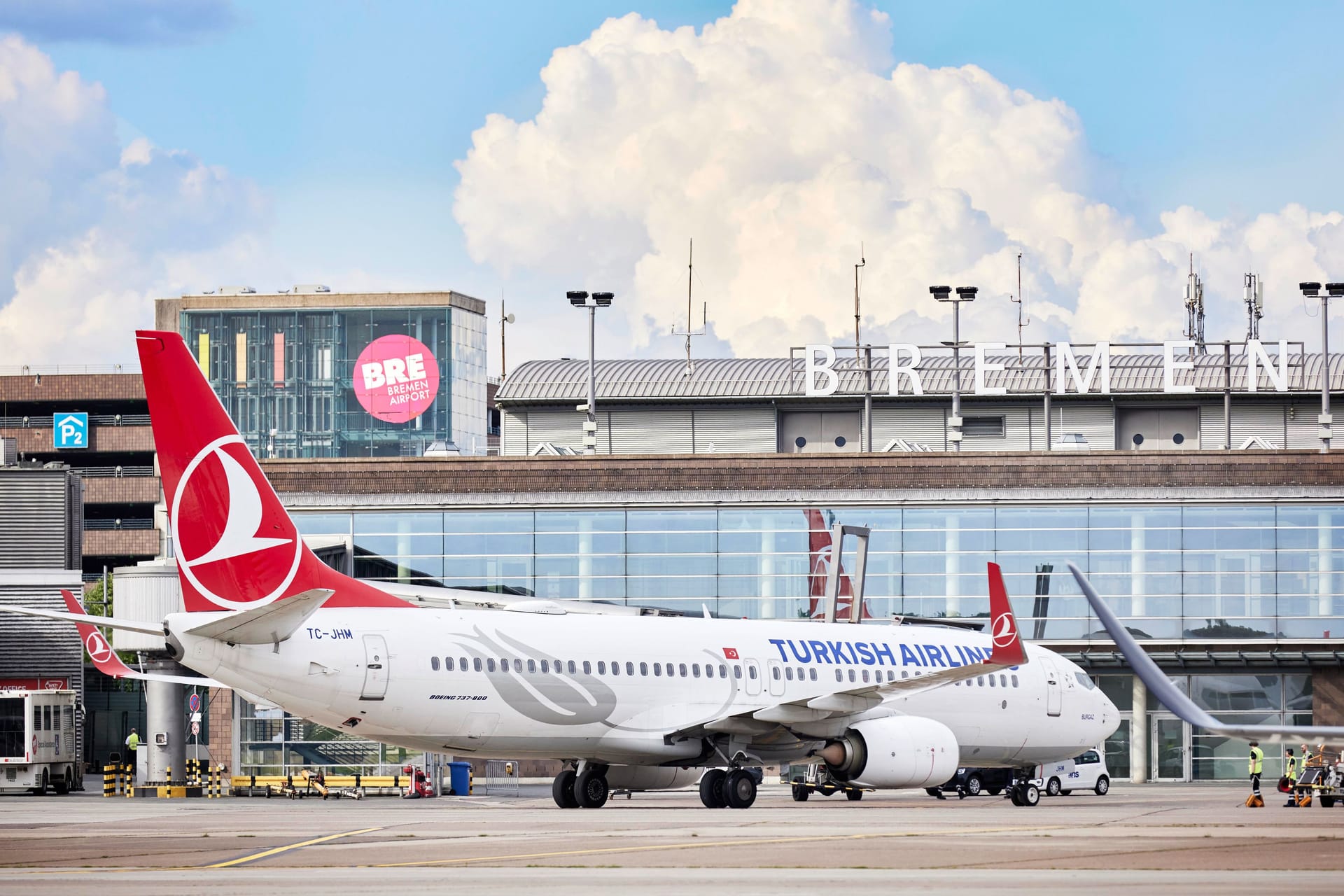 Maschine von Turkish Airlines am Flughafen Bremen: Die Standortkosten an deutschen Airports sind hoch.