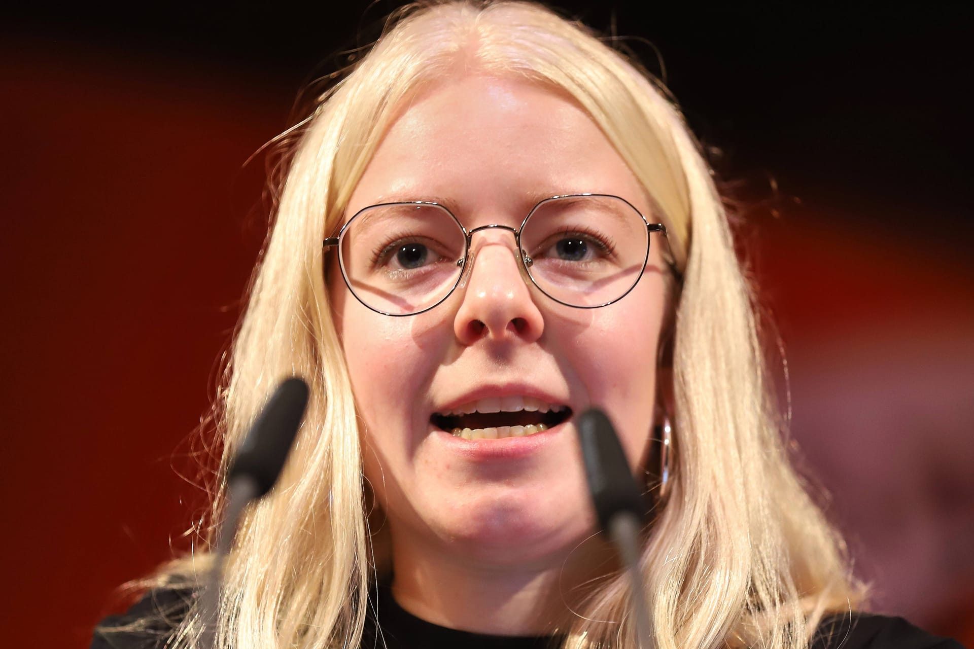 Jette Nietzard: Die Grüne-Jugend-Vorsitzende musste sich für einen Silvester-Post entschuldigen.