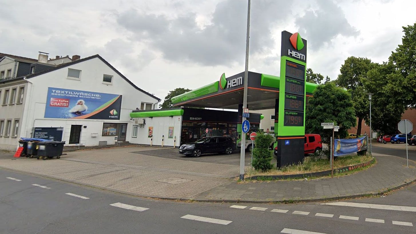 Die Tankstelle in Grevenbroich: Hier kam es zu dem tragischen Vorfall.