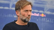 Beim ersten Red-Bull-Auftritt erscheint Klopp stark verändert