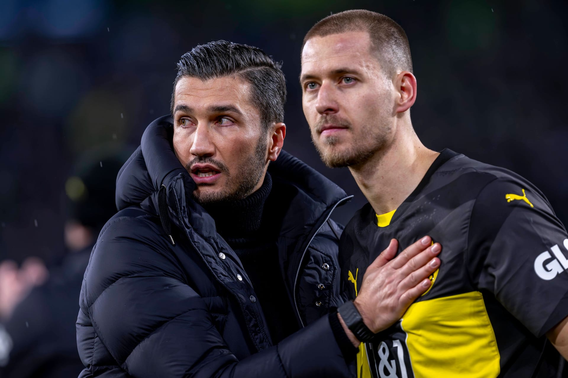 Nuri Şahin (l.) neben Waldemar Anton: Der BVB-Trainer muss offenbar auf seinen Innenverteidiger verzichten.