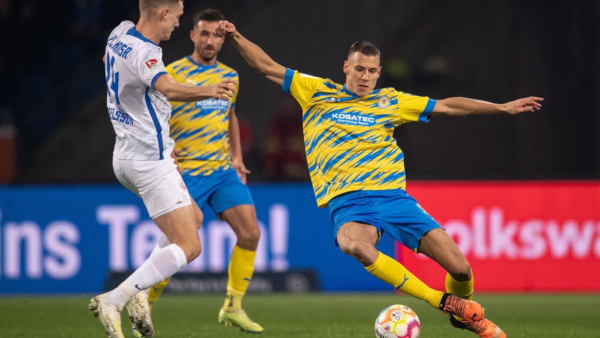 Filip Benkovic von Eintracht Braunschweig