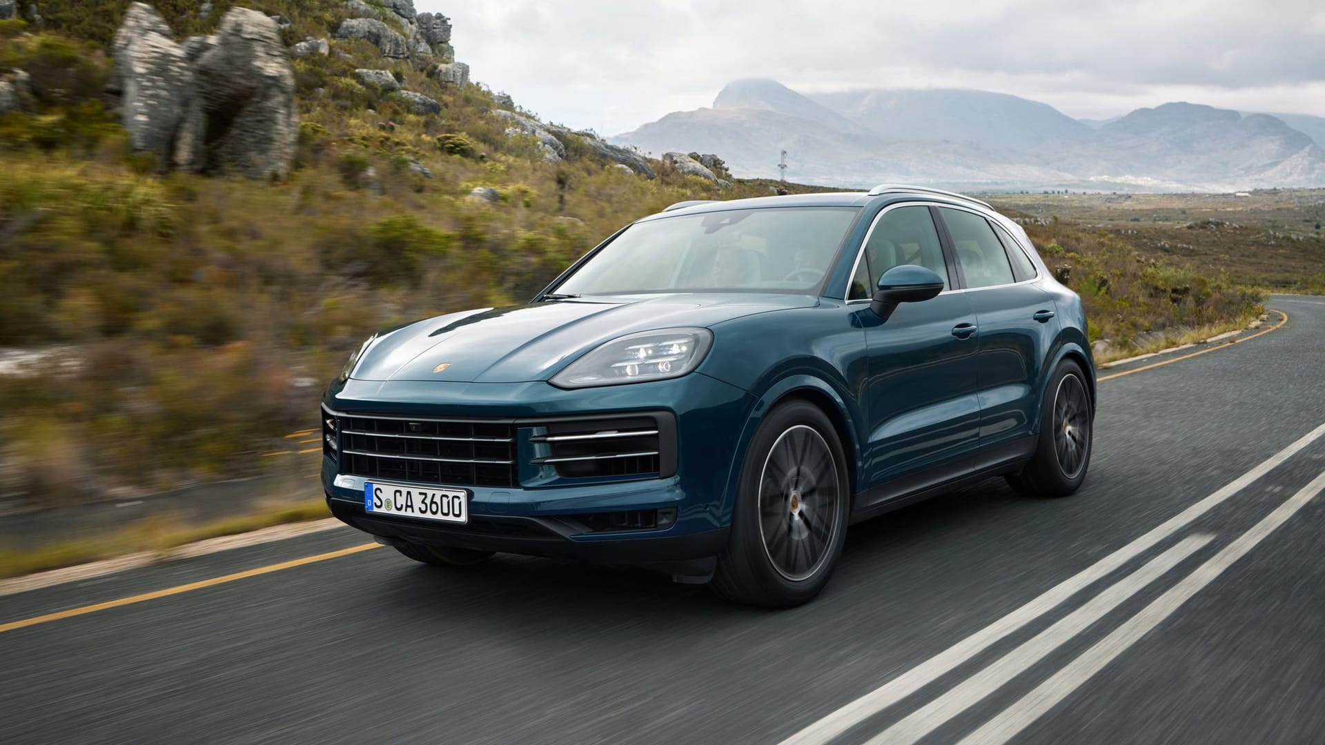 Verlierer im ADAC-Ecotest 2024: Der Porsche Cayenne E-Hybrid schneidet von allen getesteten Modellen am schlechtesten ab.