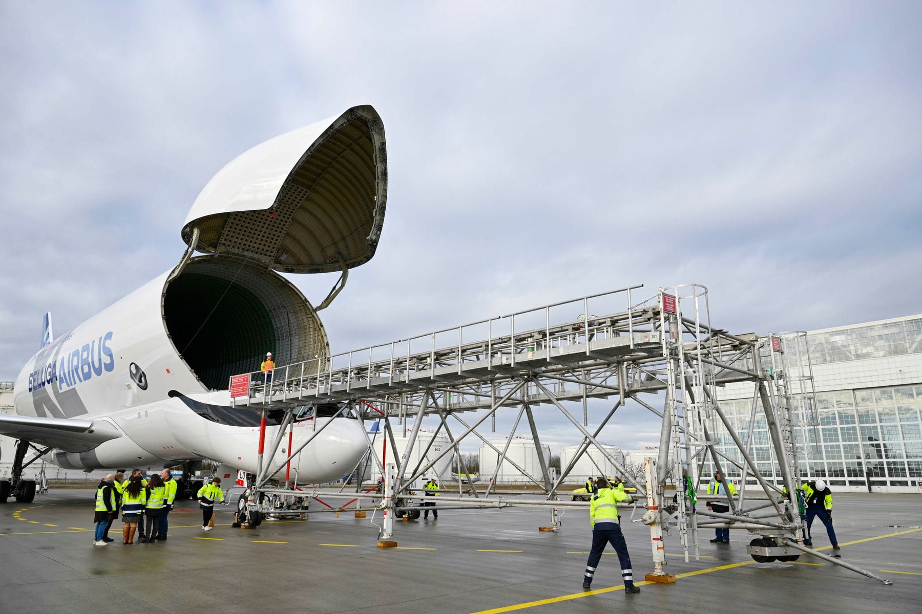 Der Flieger kann wegen seiner Bauweise vergleichsweise schnell beladen werden.