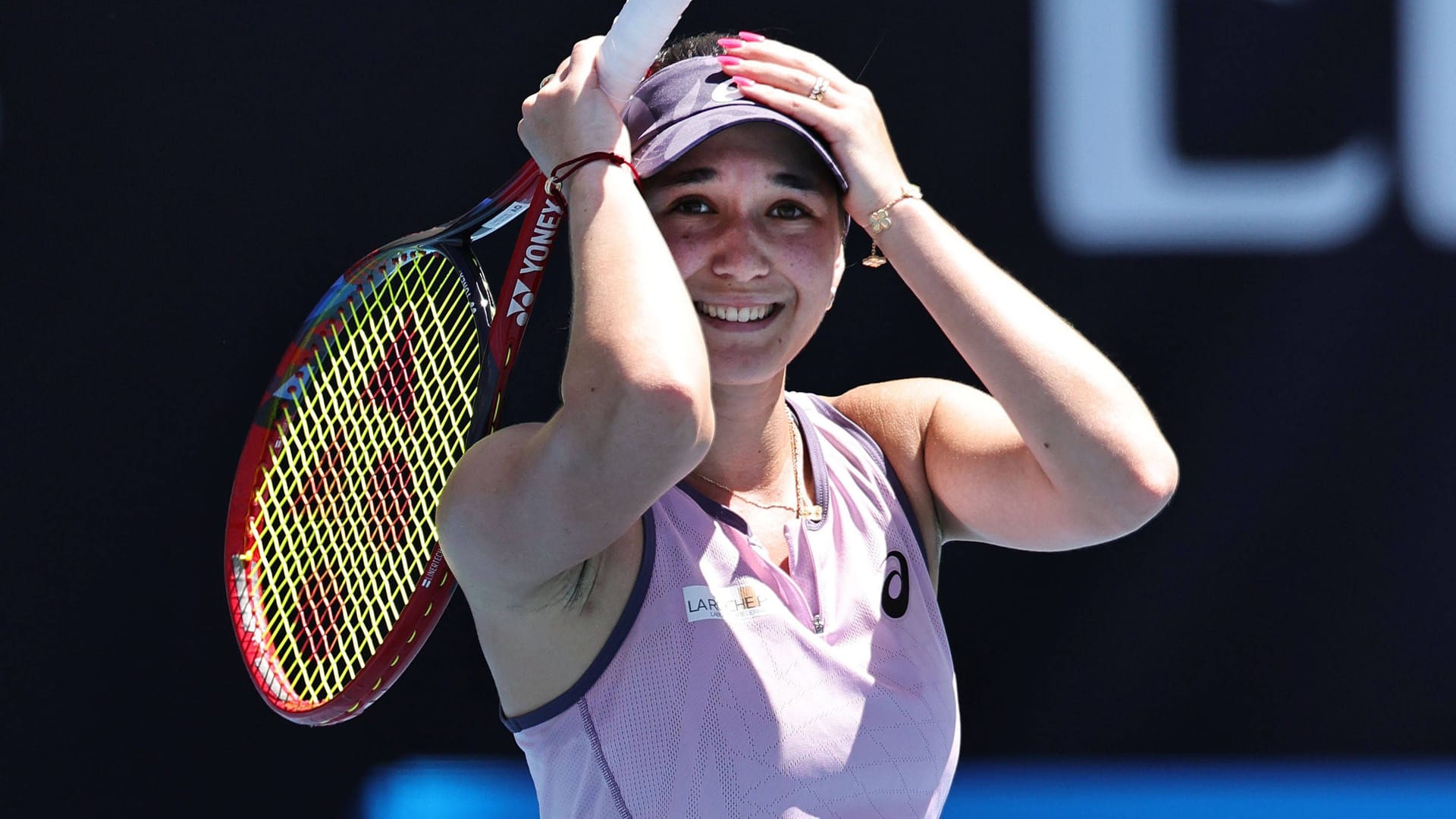 Eva Lys kann es selbst nicht fassen: Die 23-Jährige steht am Montagmorgen im Achtelfinale der Australian Open.