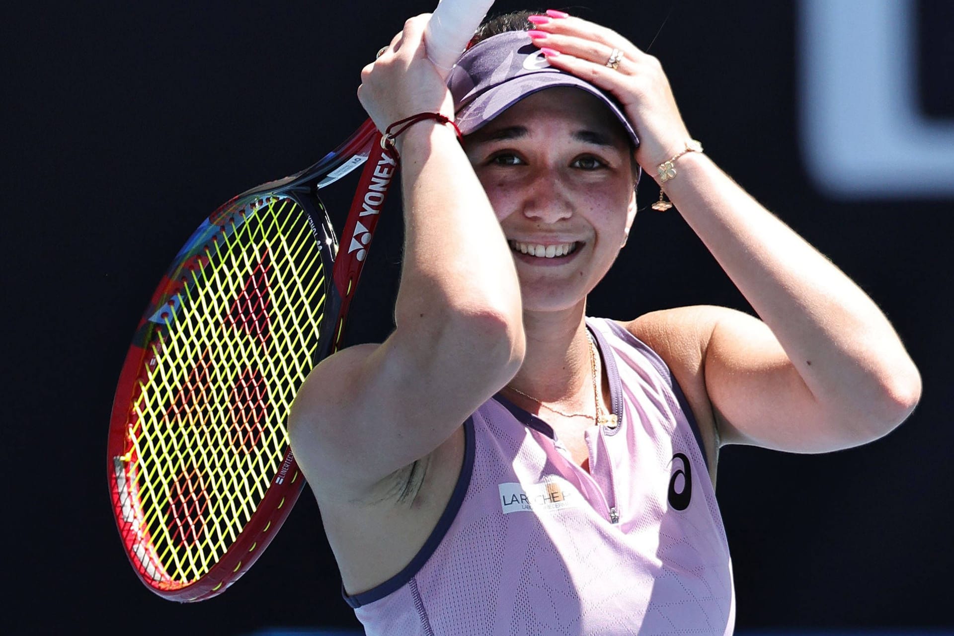 Eva Lys kann es selbst nicht fassen: Die 23-Jährige steht am Montagmorgen im Achtelfinale der Australian Open.