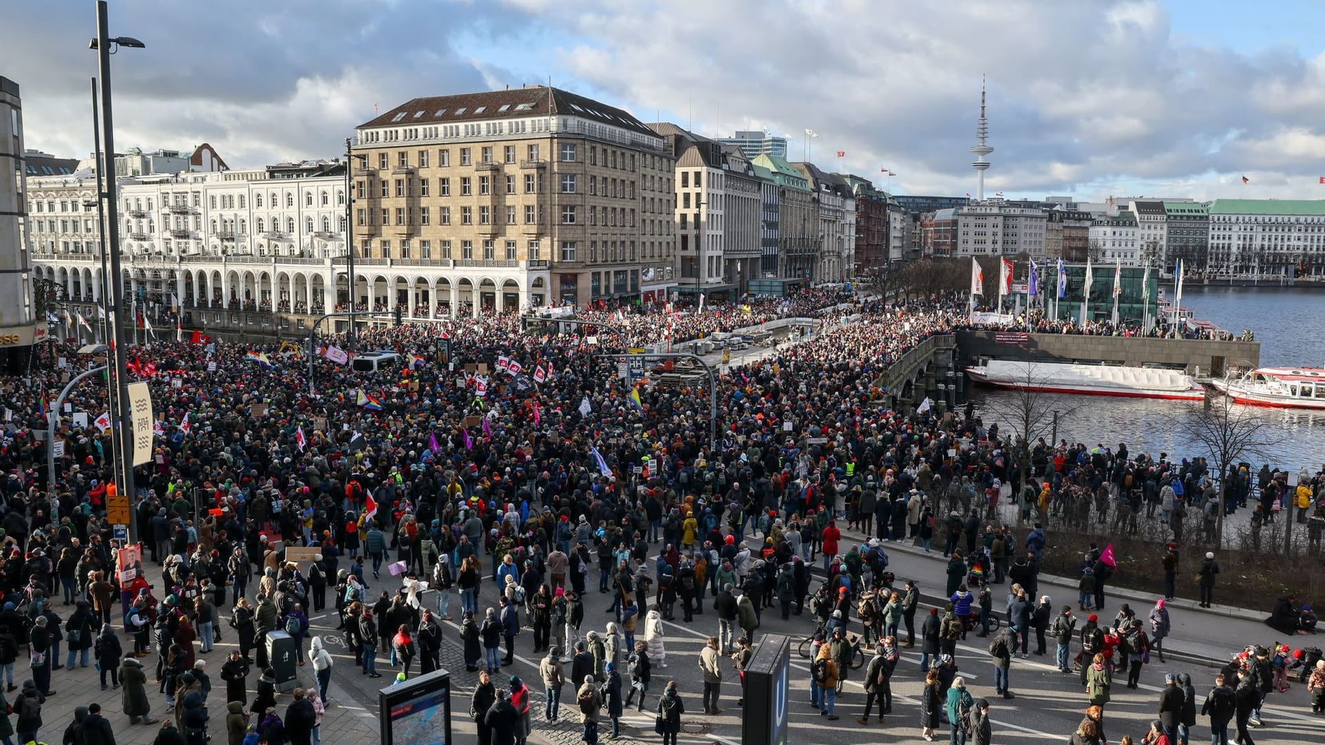 Demonstration zur Migrationspolitik - Hamburg