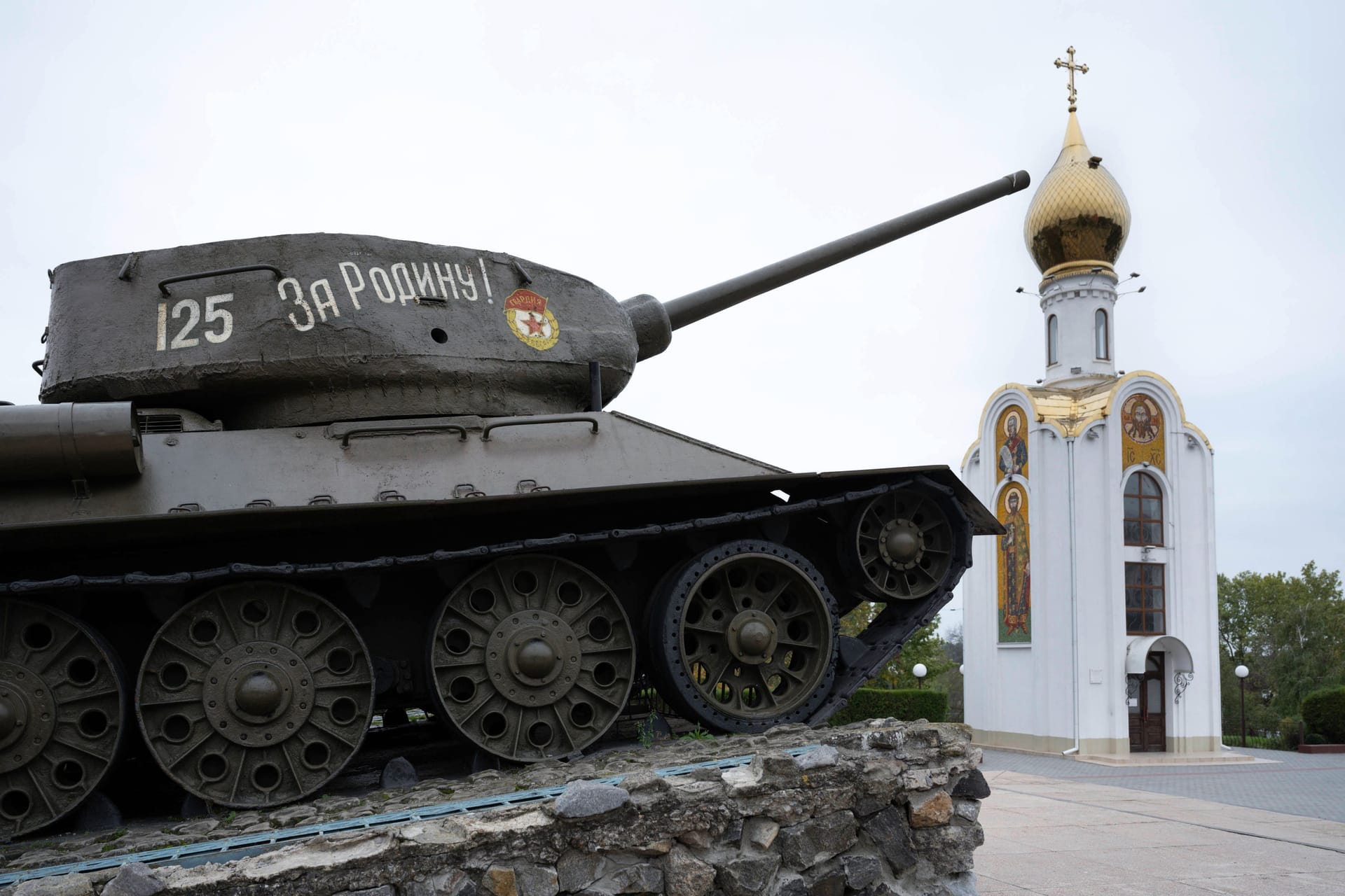 Ein T-34 Panzer an einer Gedenkstätte im transnistrischen Tiraspol: Der abtrünnigen moldawischen Region droht eine schwere Krise.