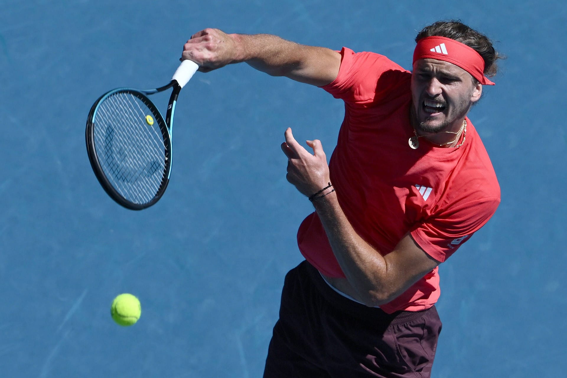 Alexander Zverev im Halbfinale gegen Novak Djokovic: Der Hamburger steht erstmals im Endspiel der Australian Open.