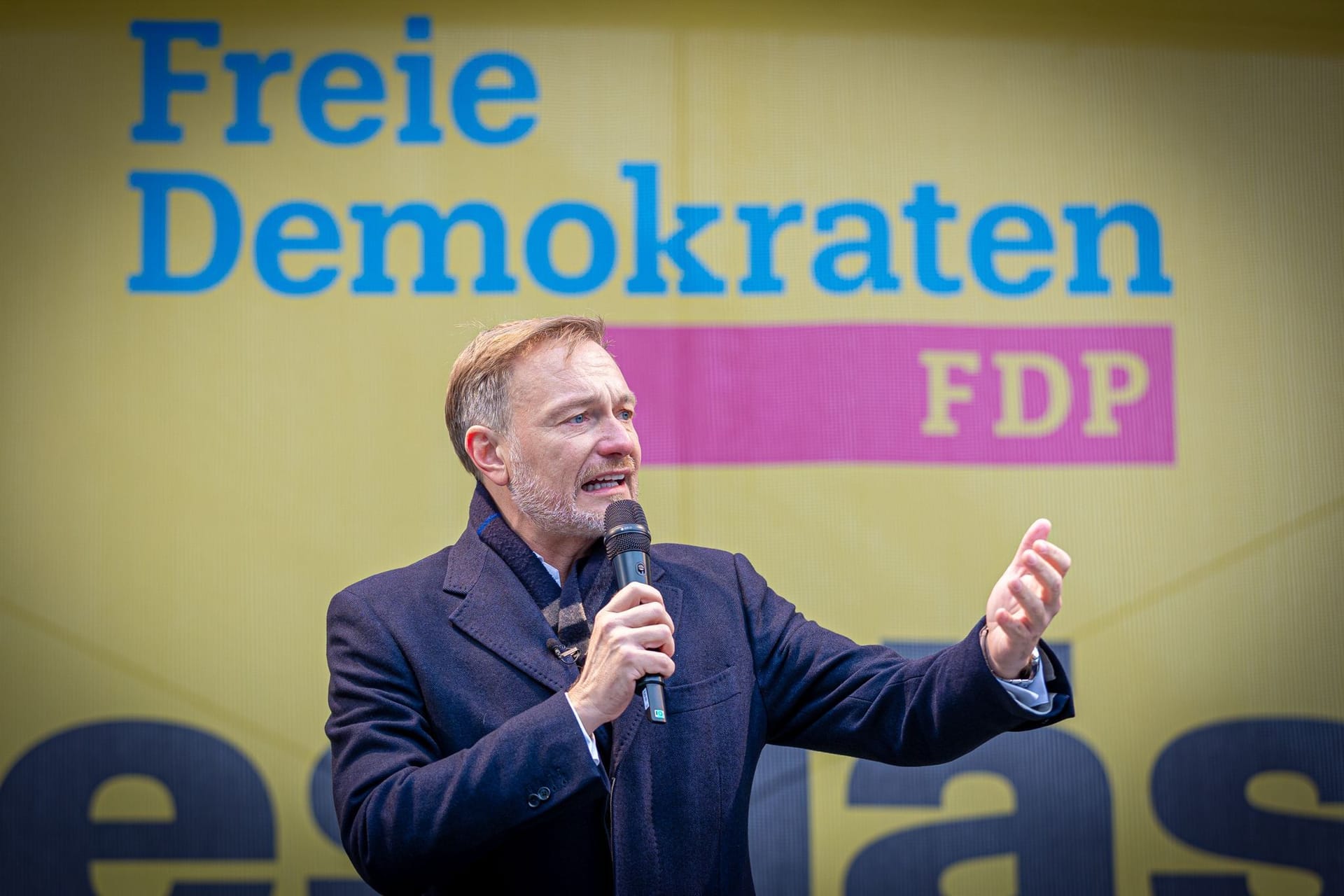 Christian Lindner, Bundesvorsitzender der FDP: Er sprach bei einer Wahlkampfveranstaltung am Kröpcke in der Innenstadt.