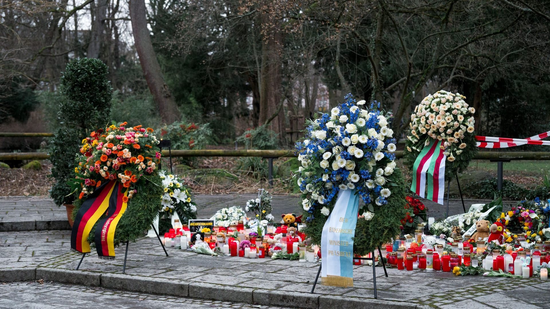 Nach tödlichem Angriff in Aschaffenburg - Trauerfeier