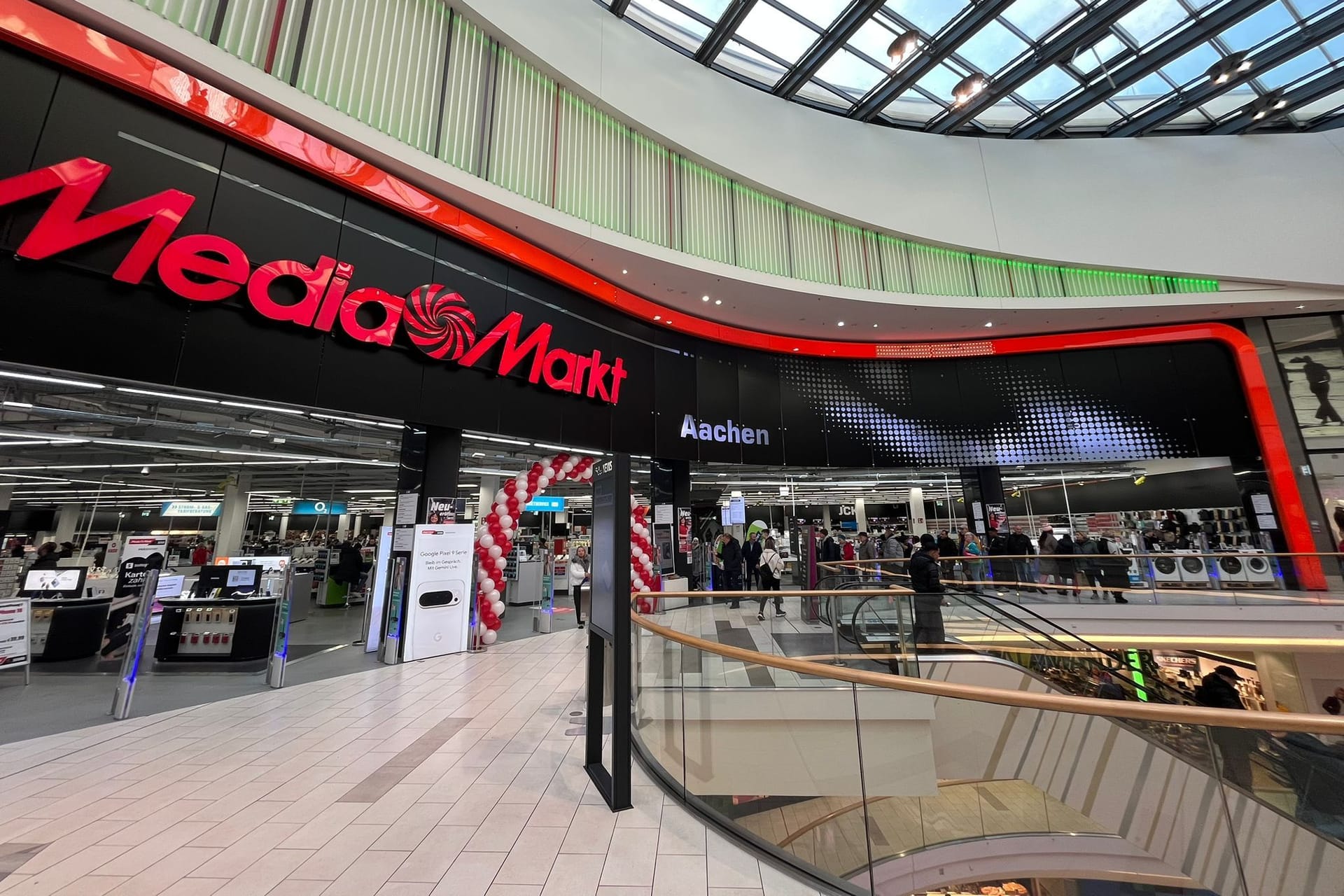 Neueröffnung: Auf das Saturn-Aus im Aquis Plaza folgt ein neuer Mediamarkt.